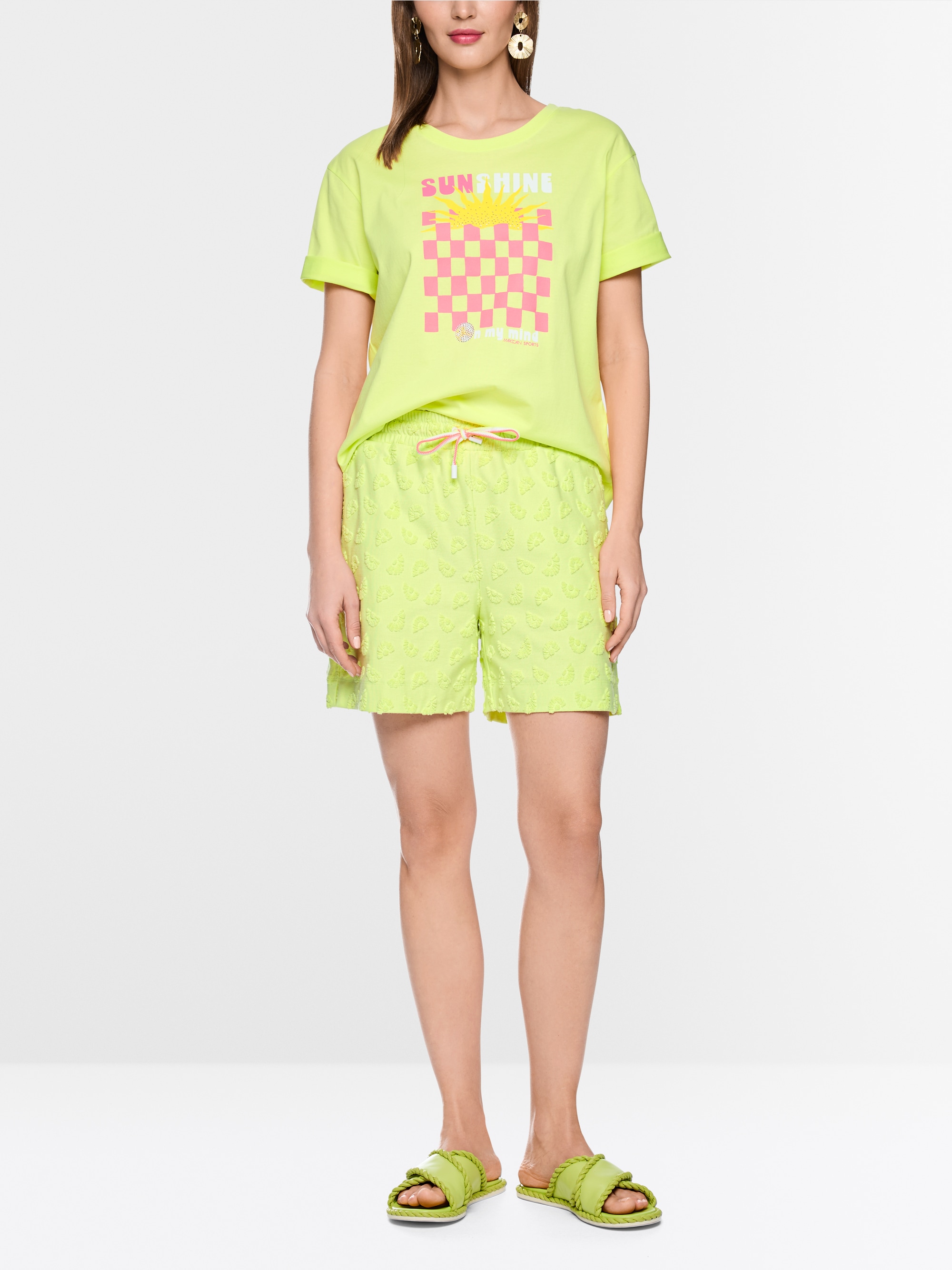T-shirt with ‘Rethink Together’ print