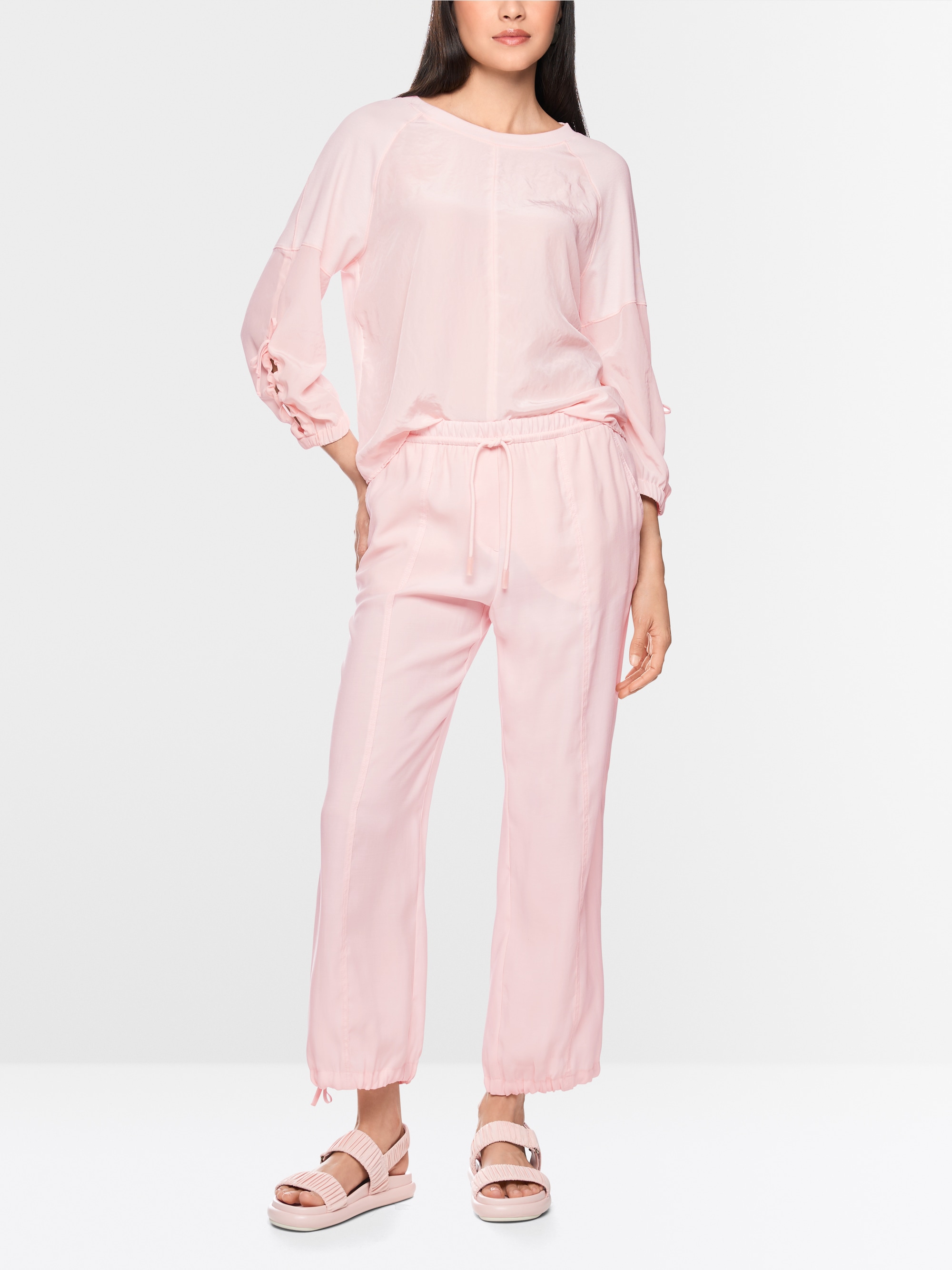 Blouse shirt in a mix of materials