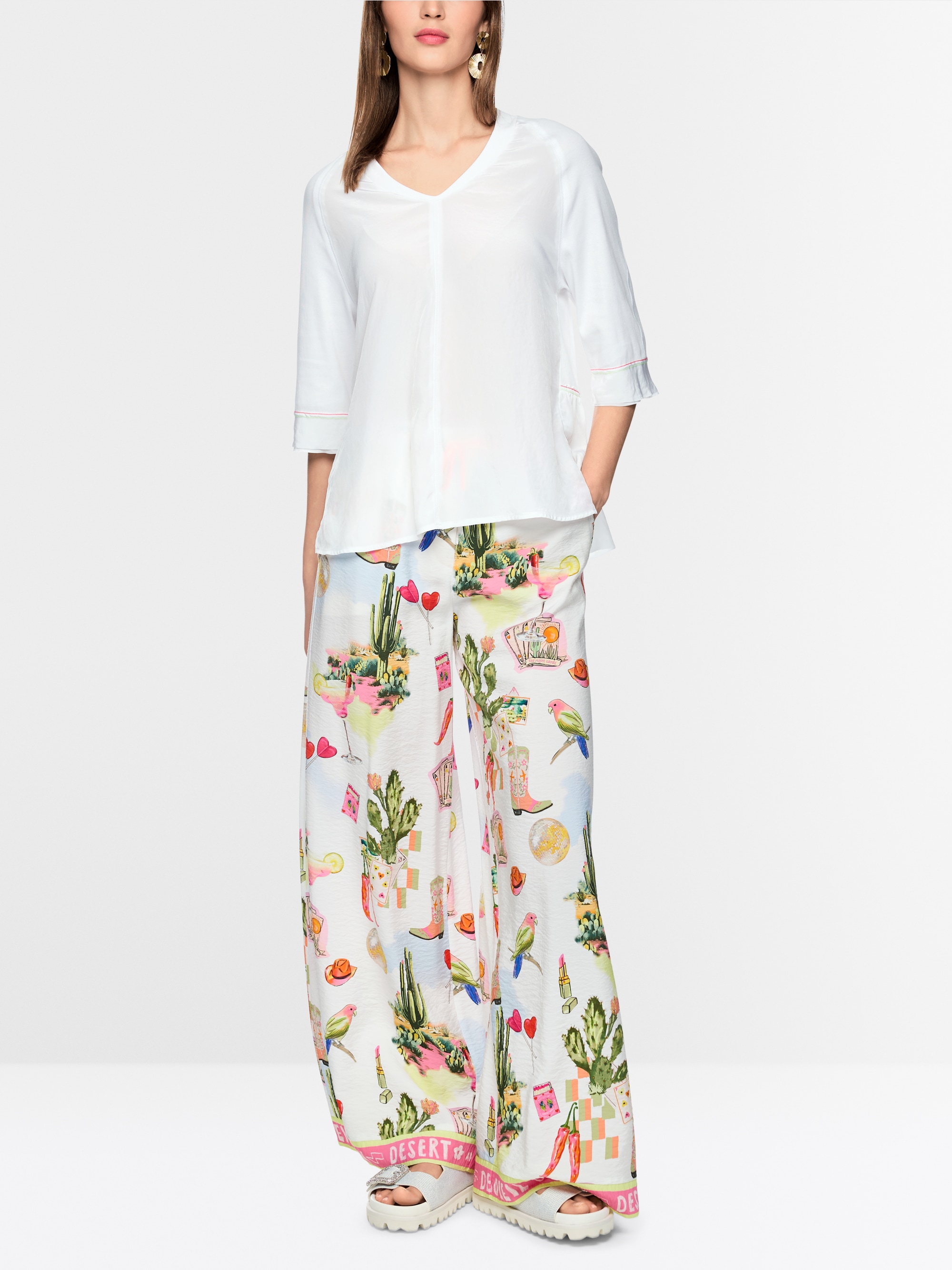 Blouse shirt with 3/4 raglan sleeves