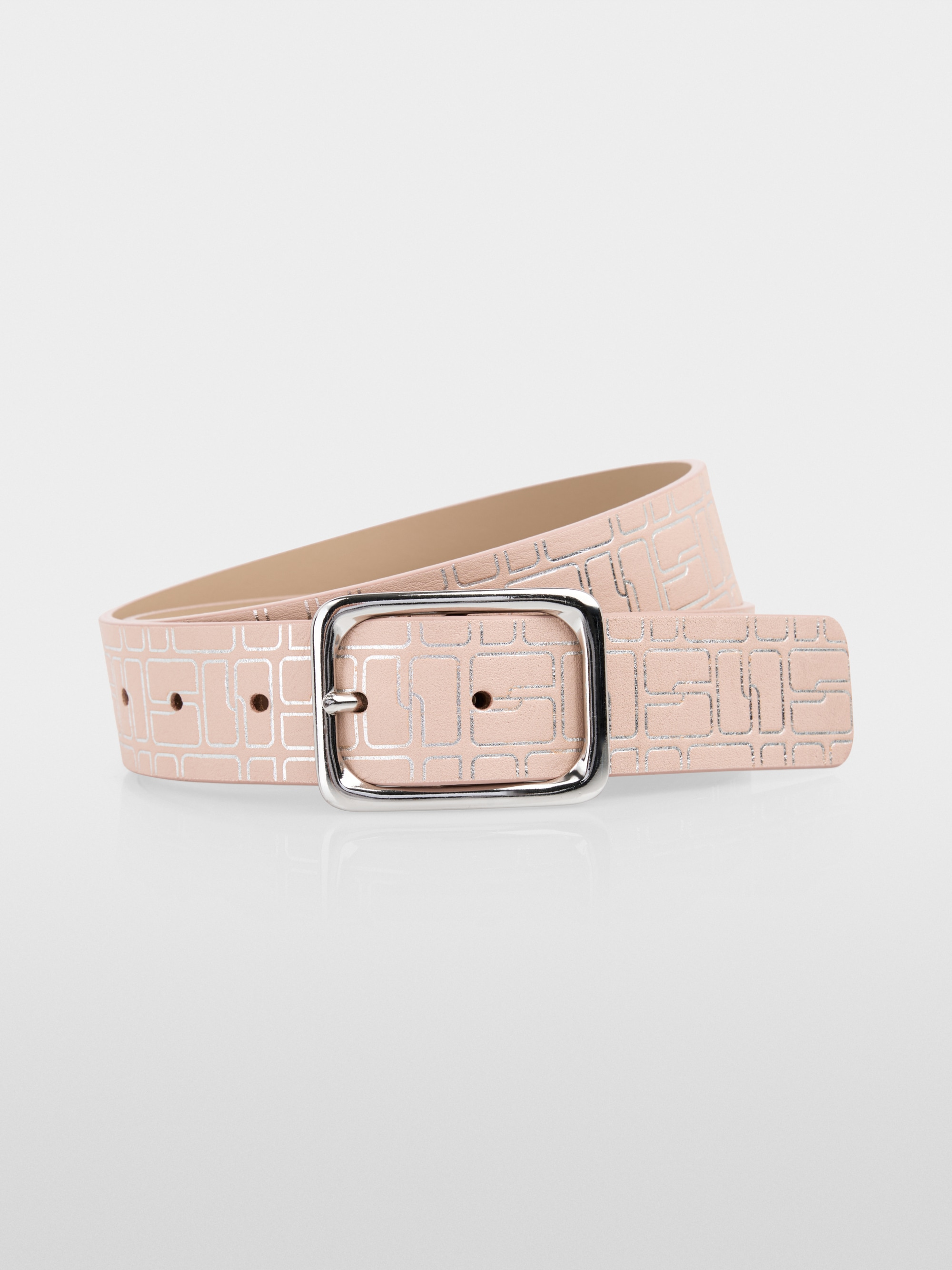 Belt with logo accents