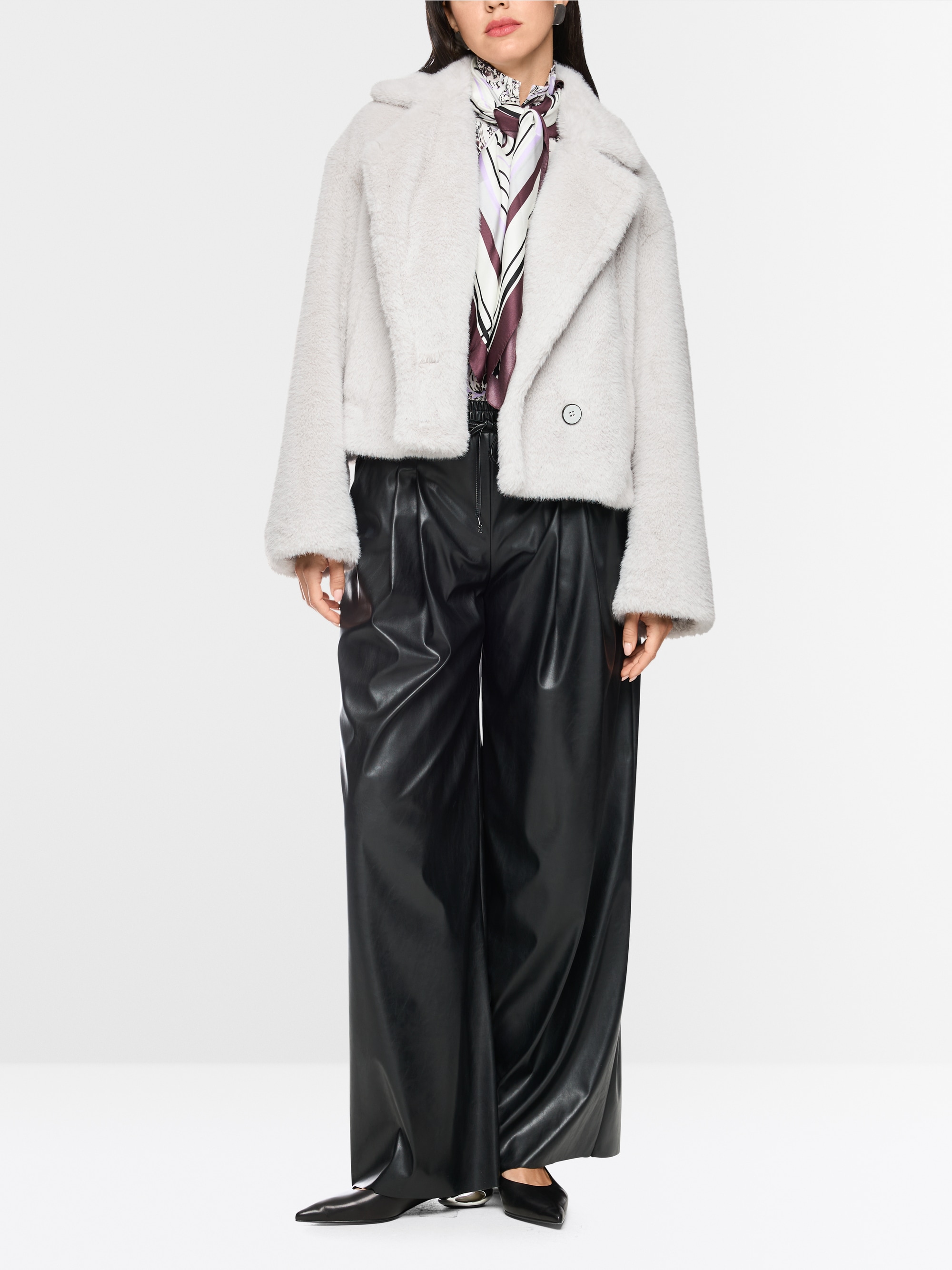 Short faux fur outdoor coat