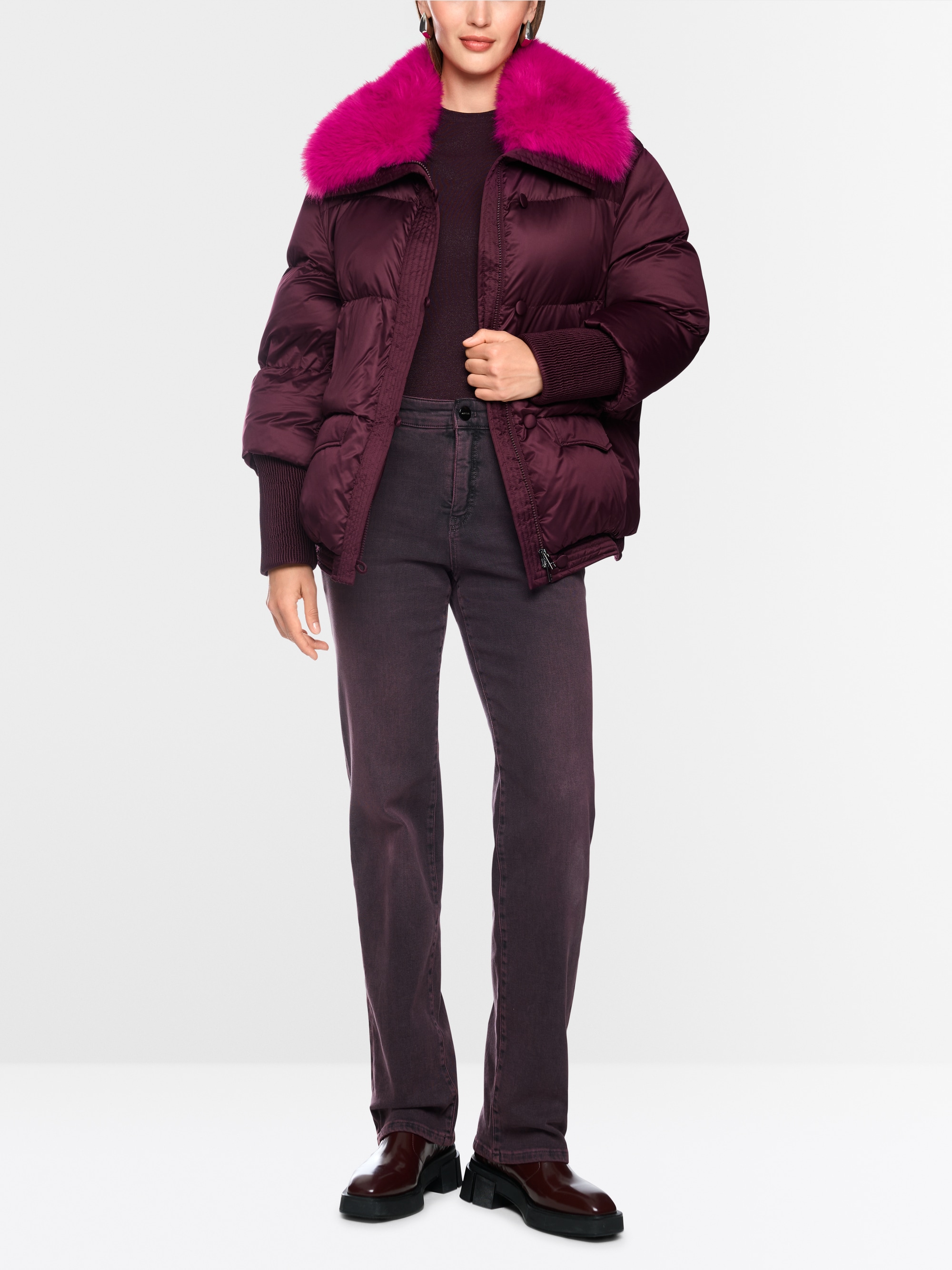 Quilted jacket with fur collar