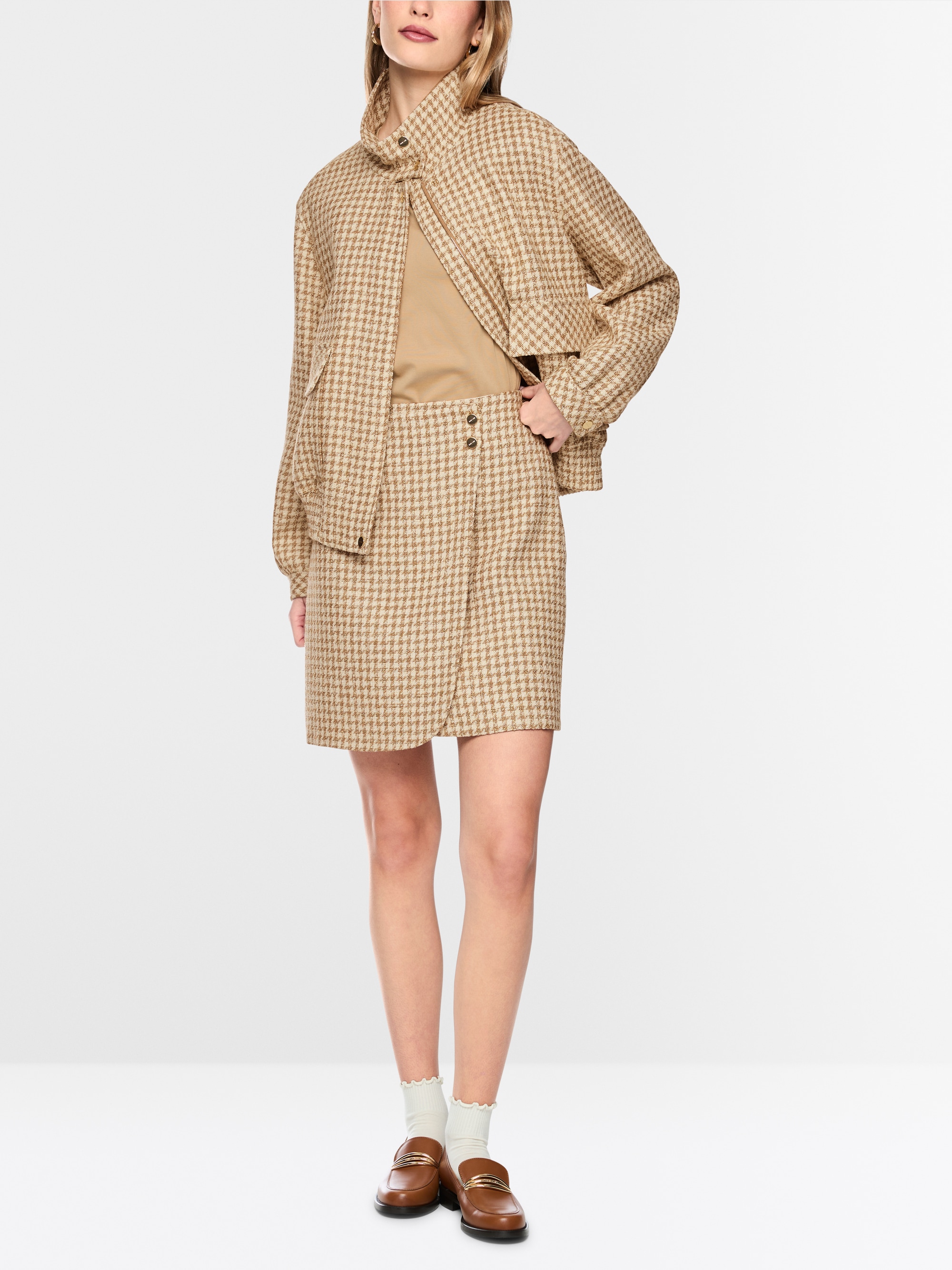 Houndstooth mini skirt