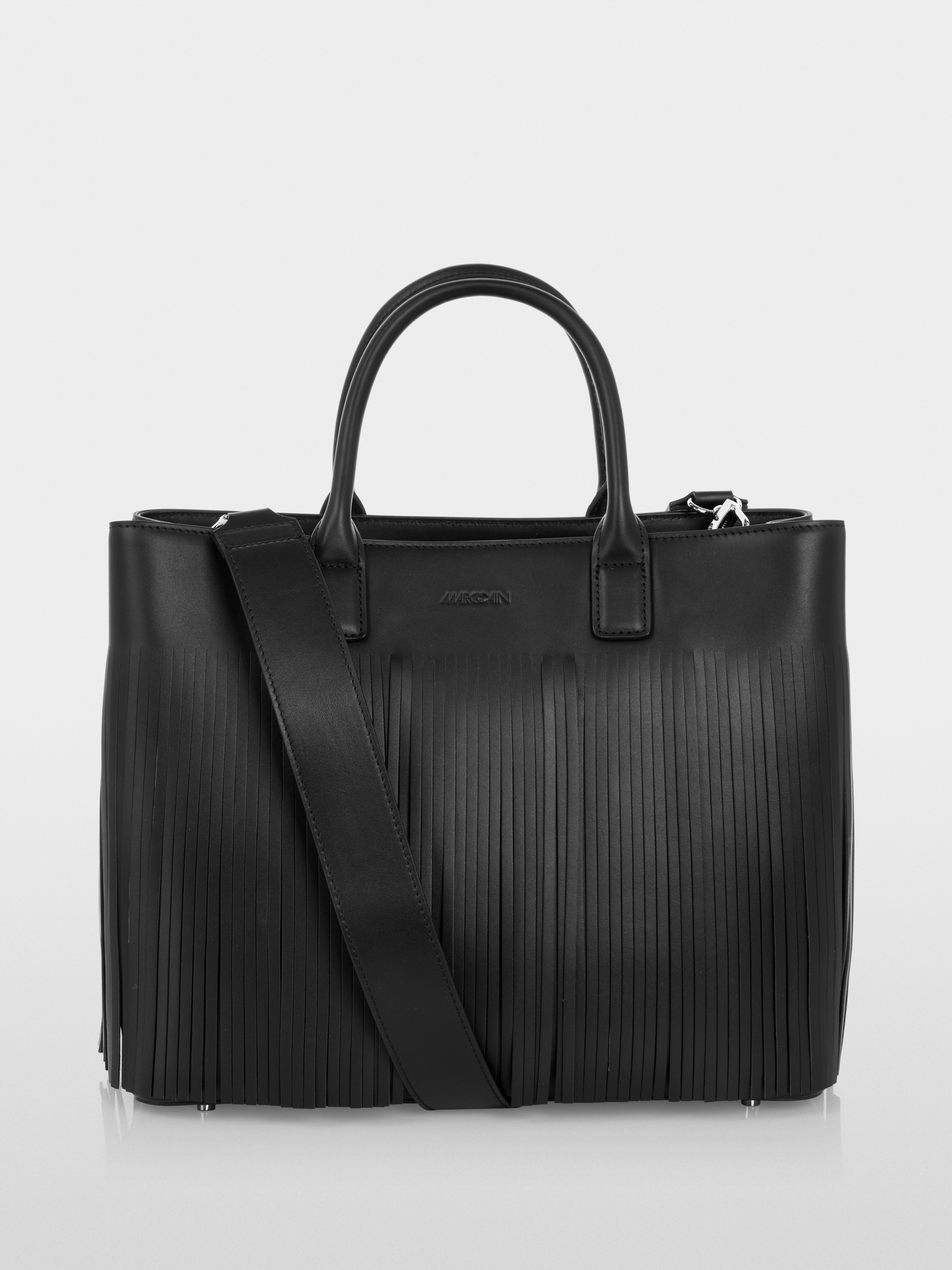 Handbag with fringes