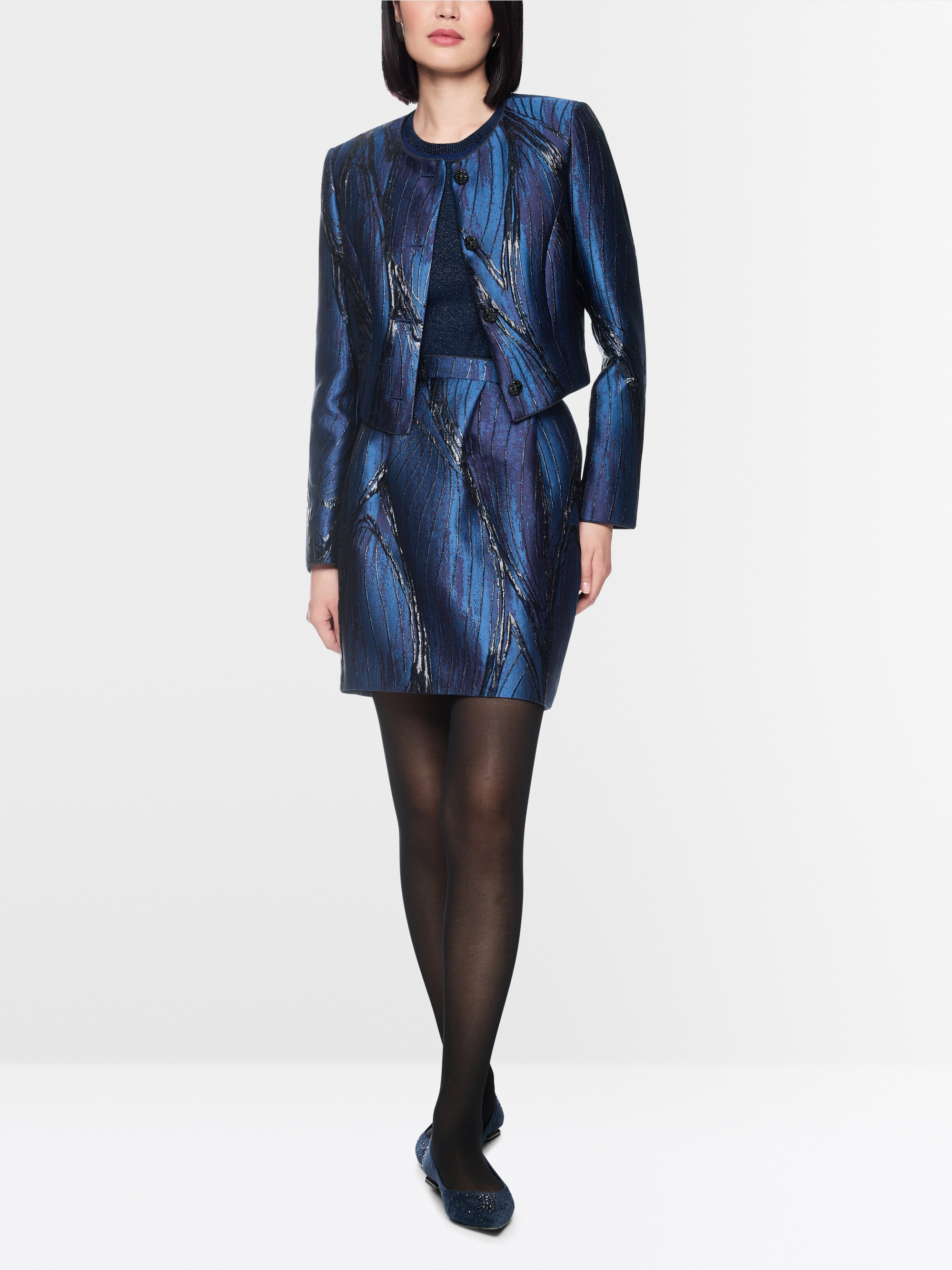 Short bolero jacket with coating