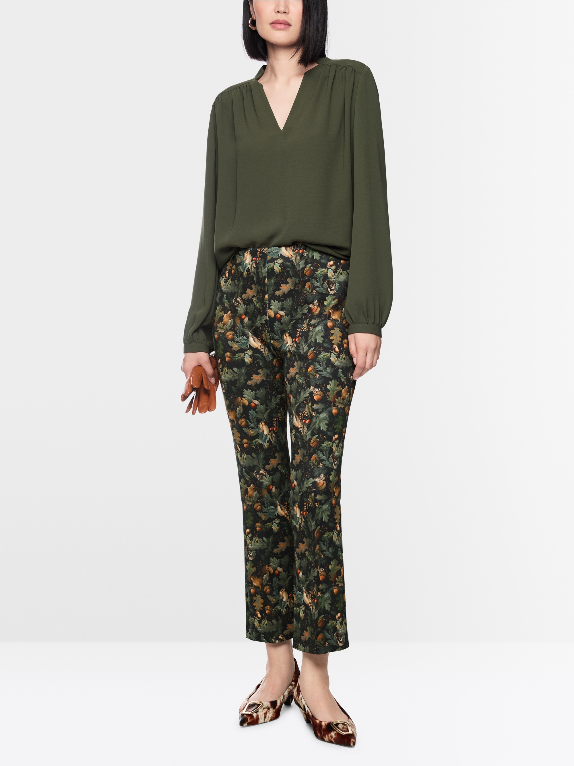 FREDERICA trousers in a feminine fit