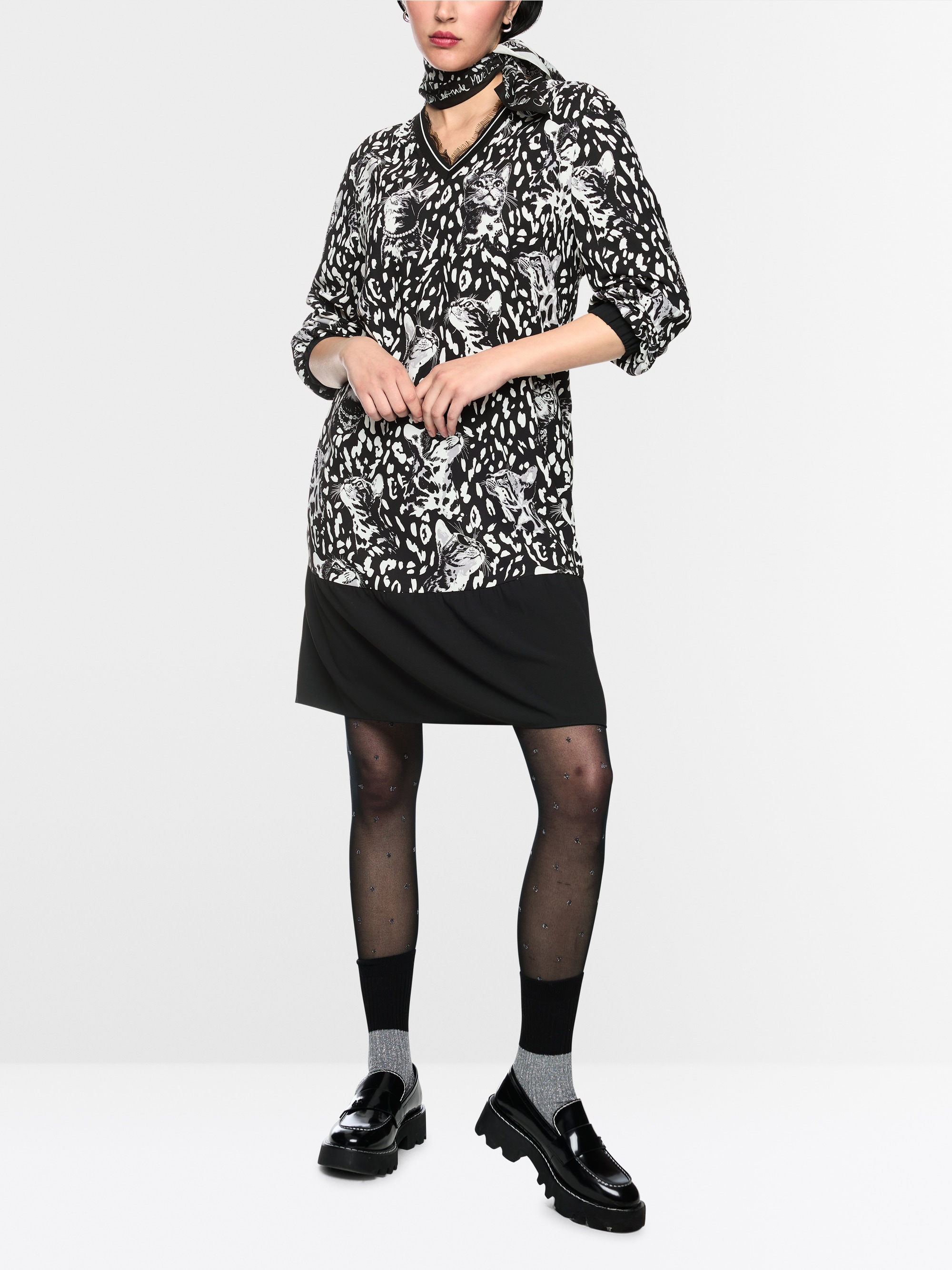 Dress with print and flounce