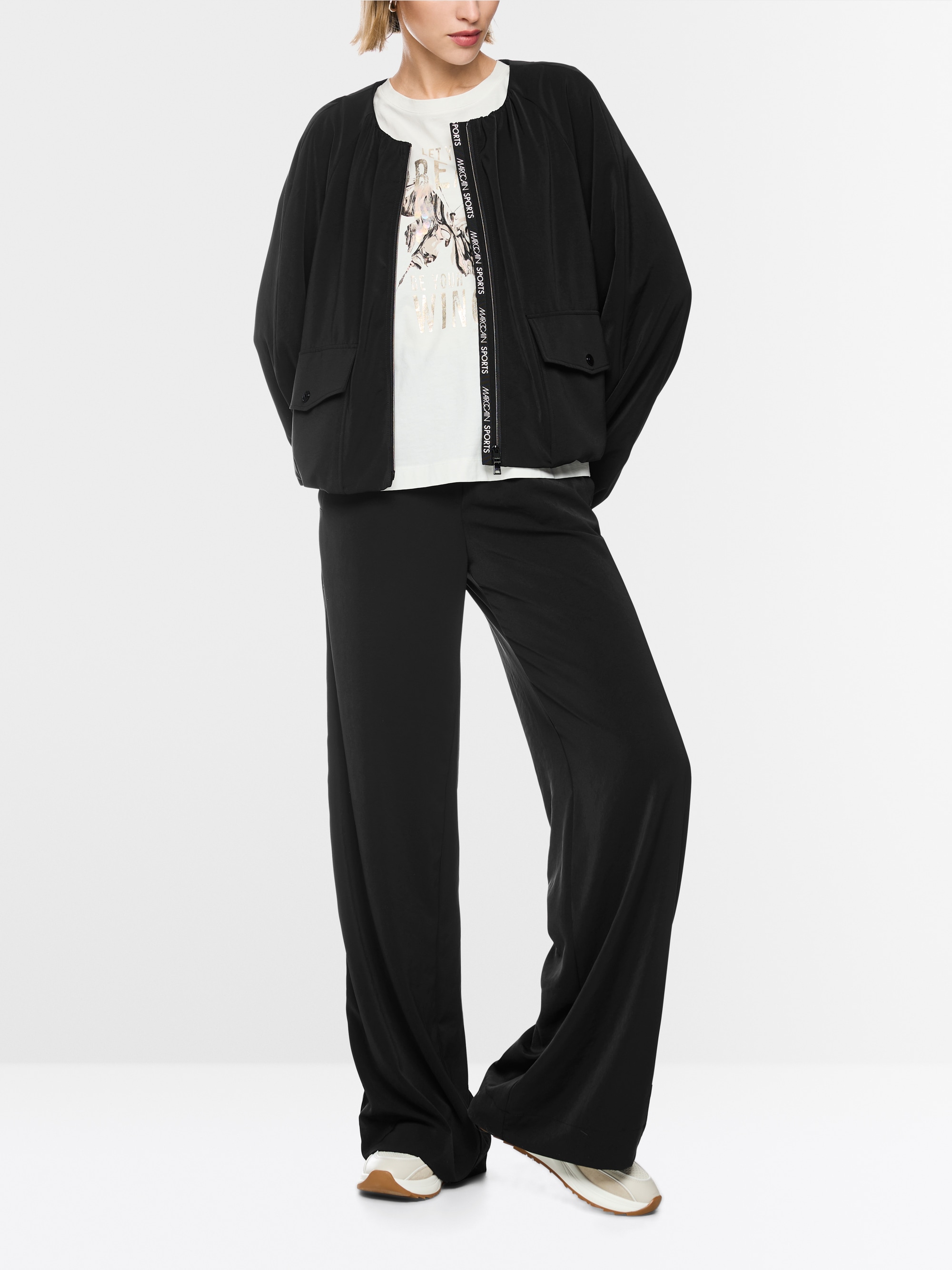 Blouson féminin avec fronces