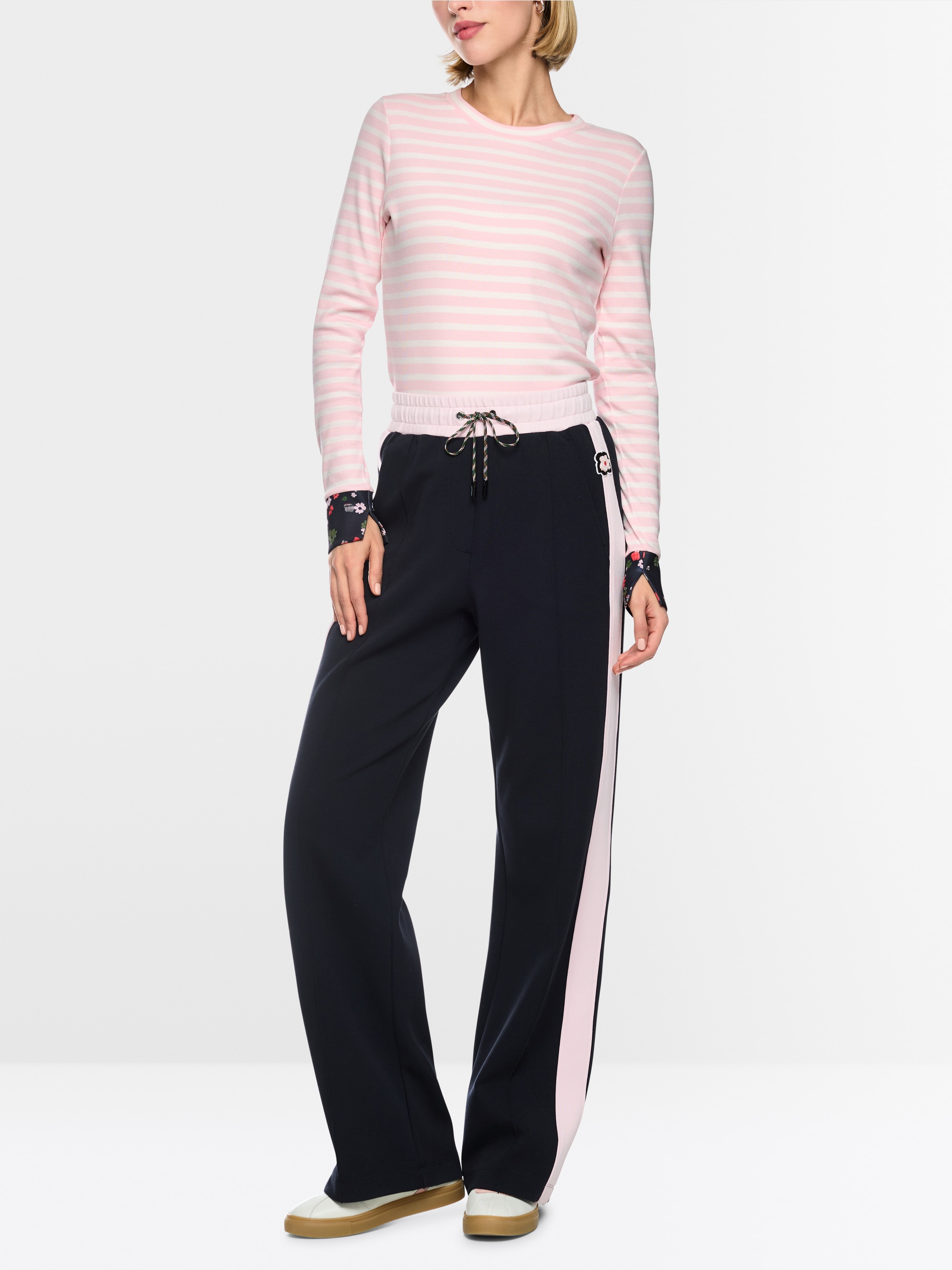 Long-sleeved shirt with striped look