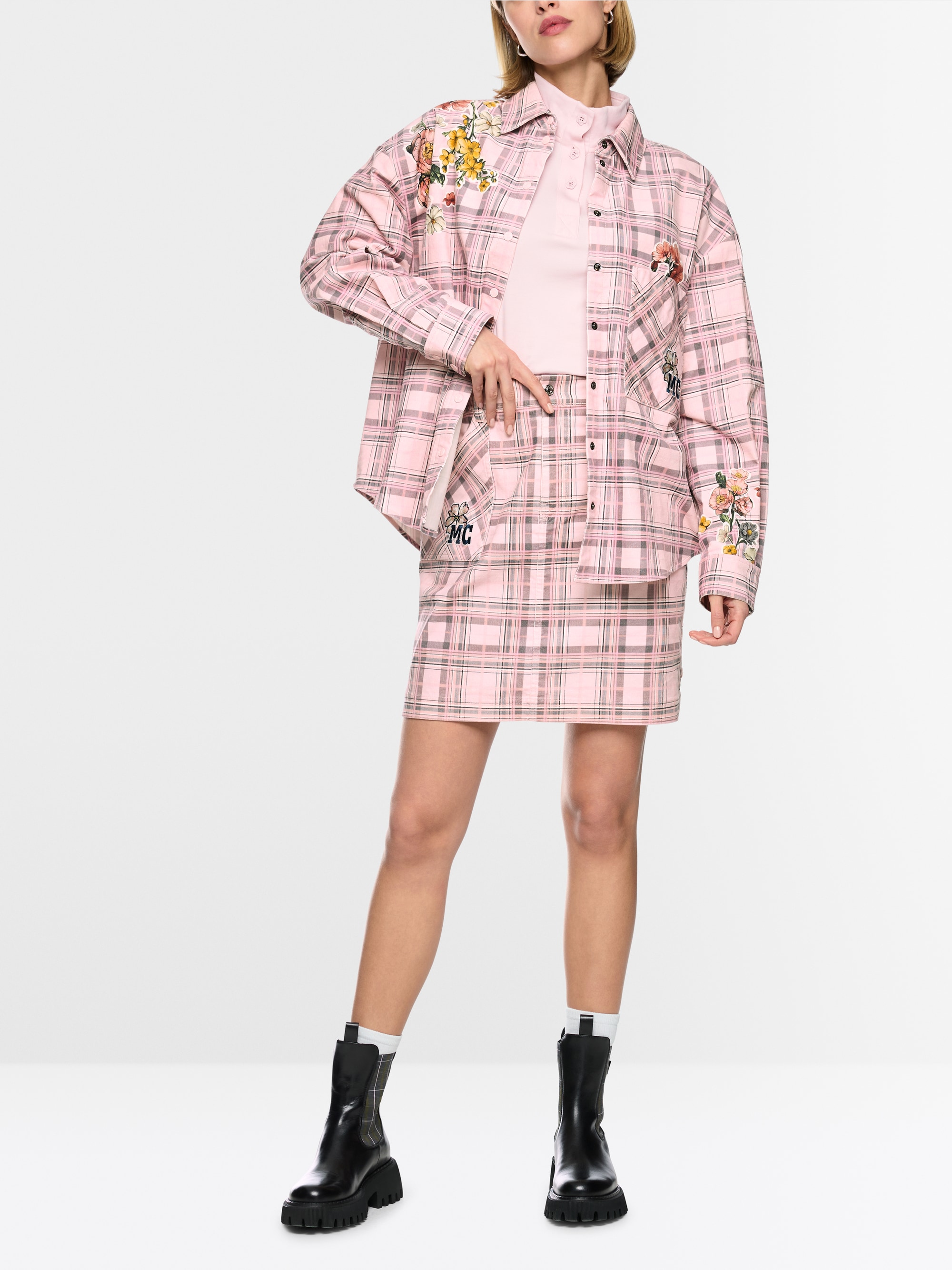 Corduroy blouse with checked design and flowers