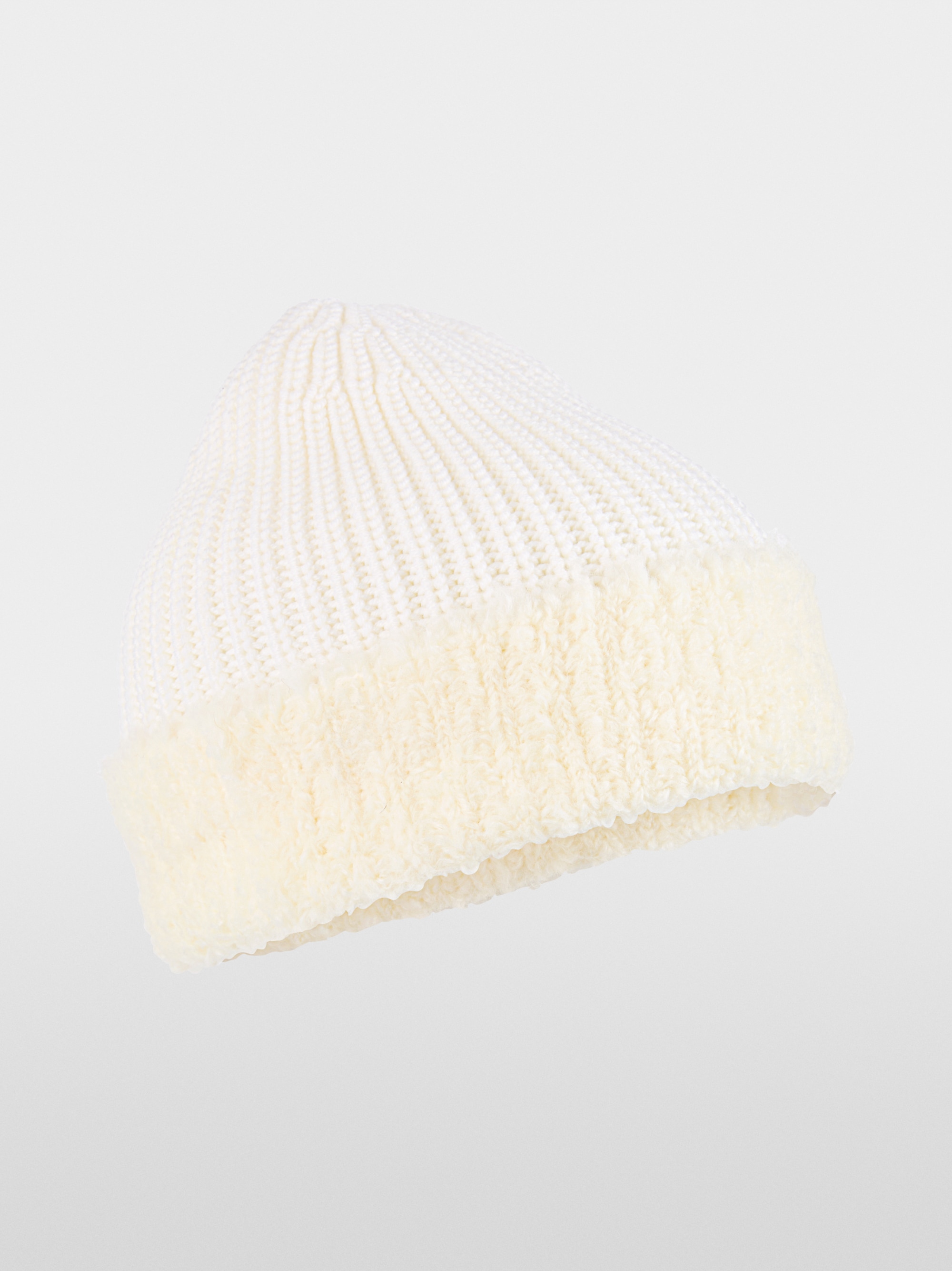 ‘Knitted in Germany’ cosy beanie