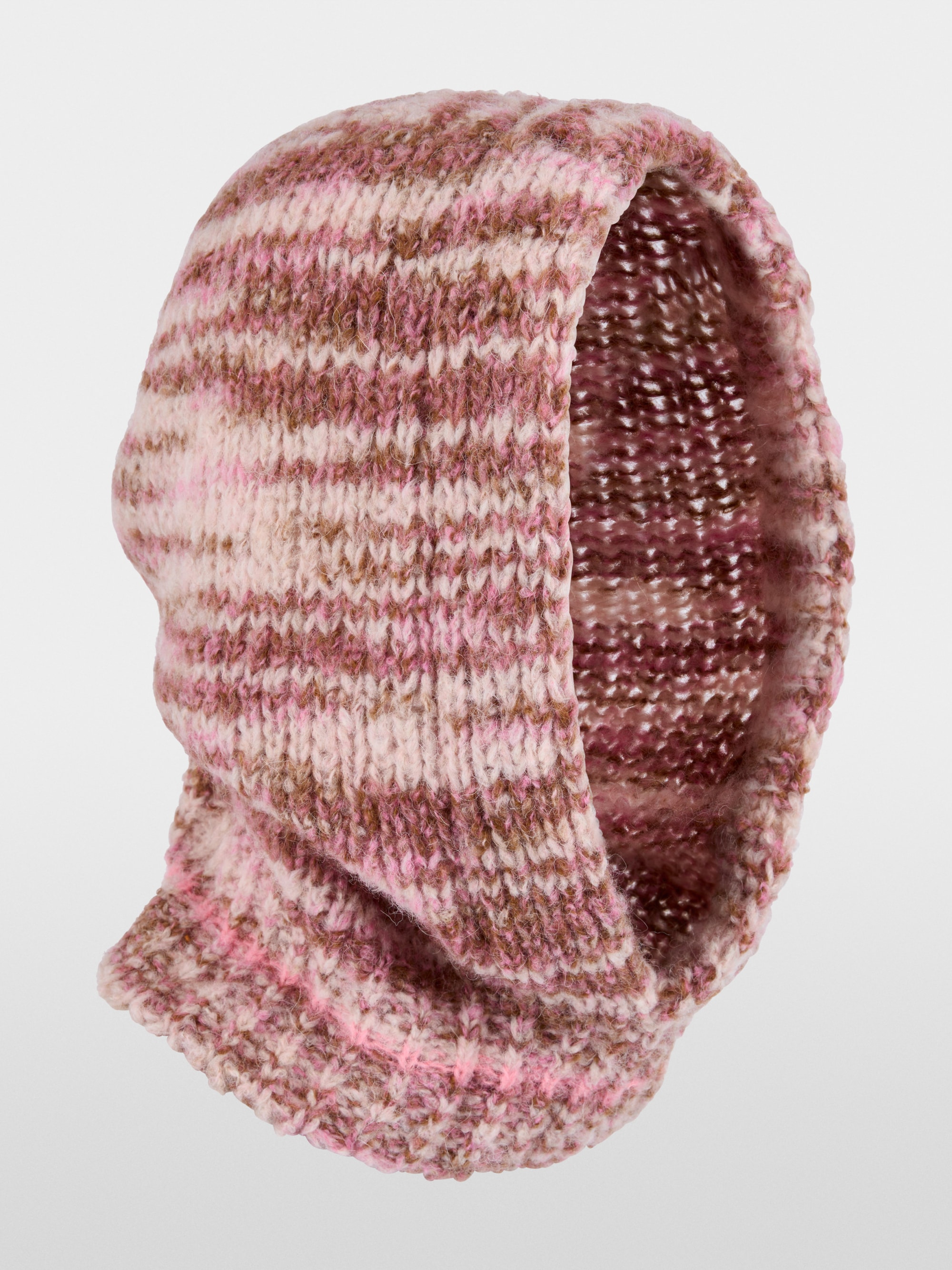 ‘Knitted in Germany’ bonnet