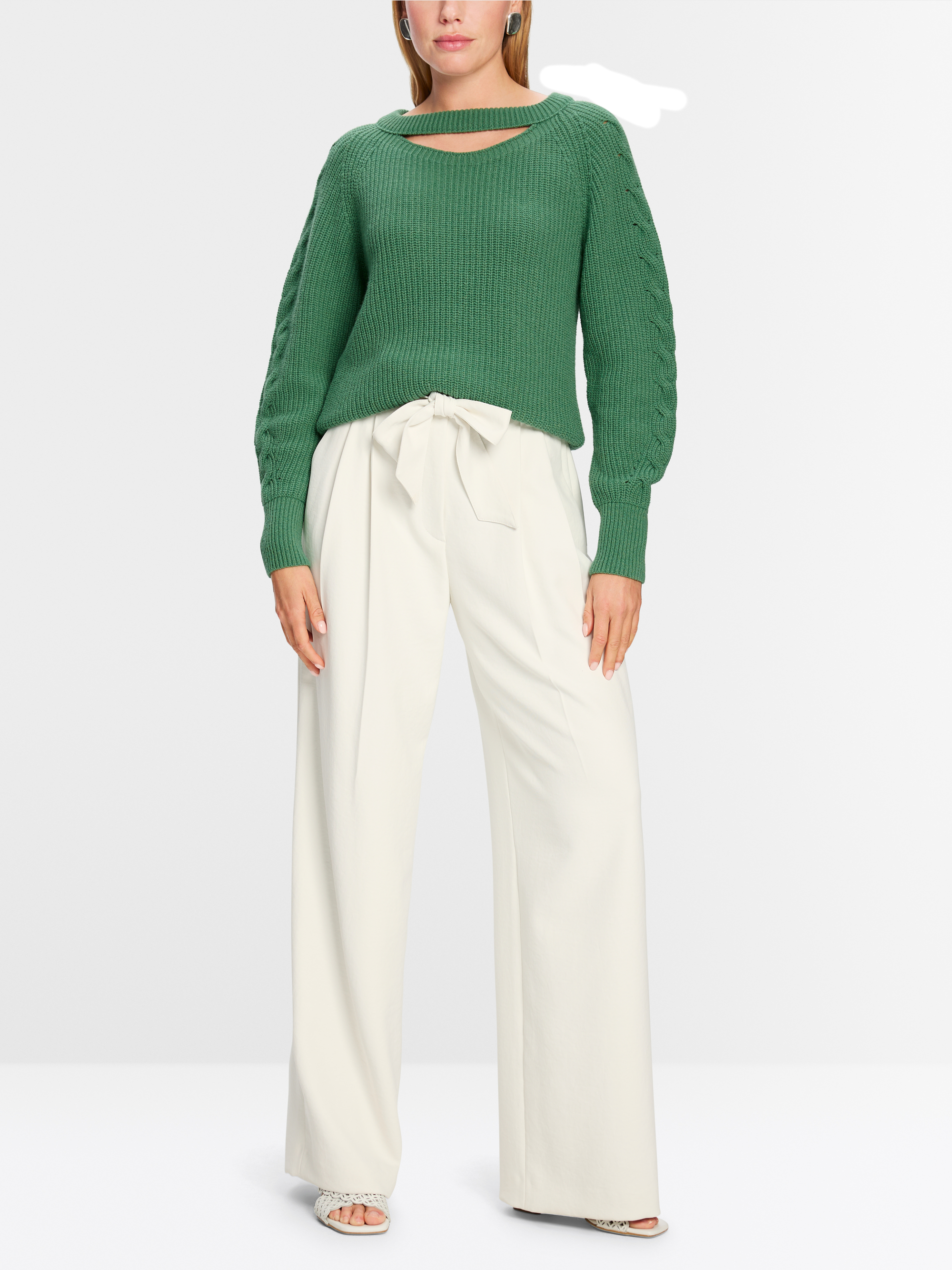 Pull découpé Knitted in Germany