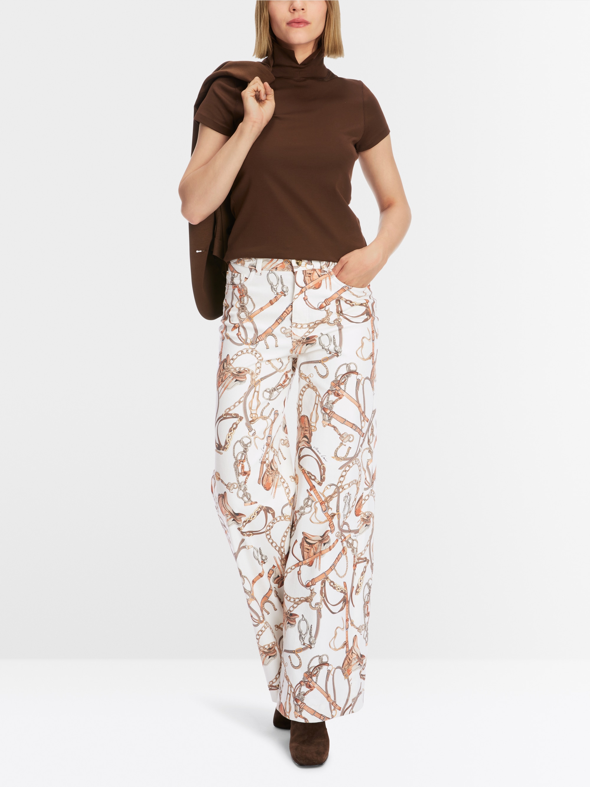 T-shirt with slit mock neck