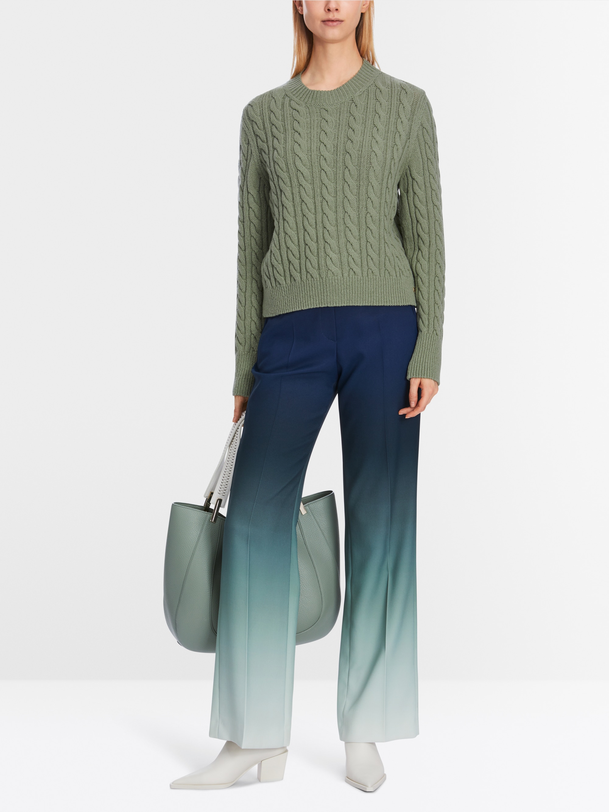 Pull torsadé Knitted in Germany