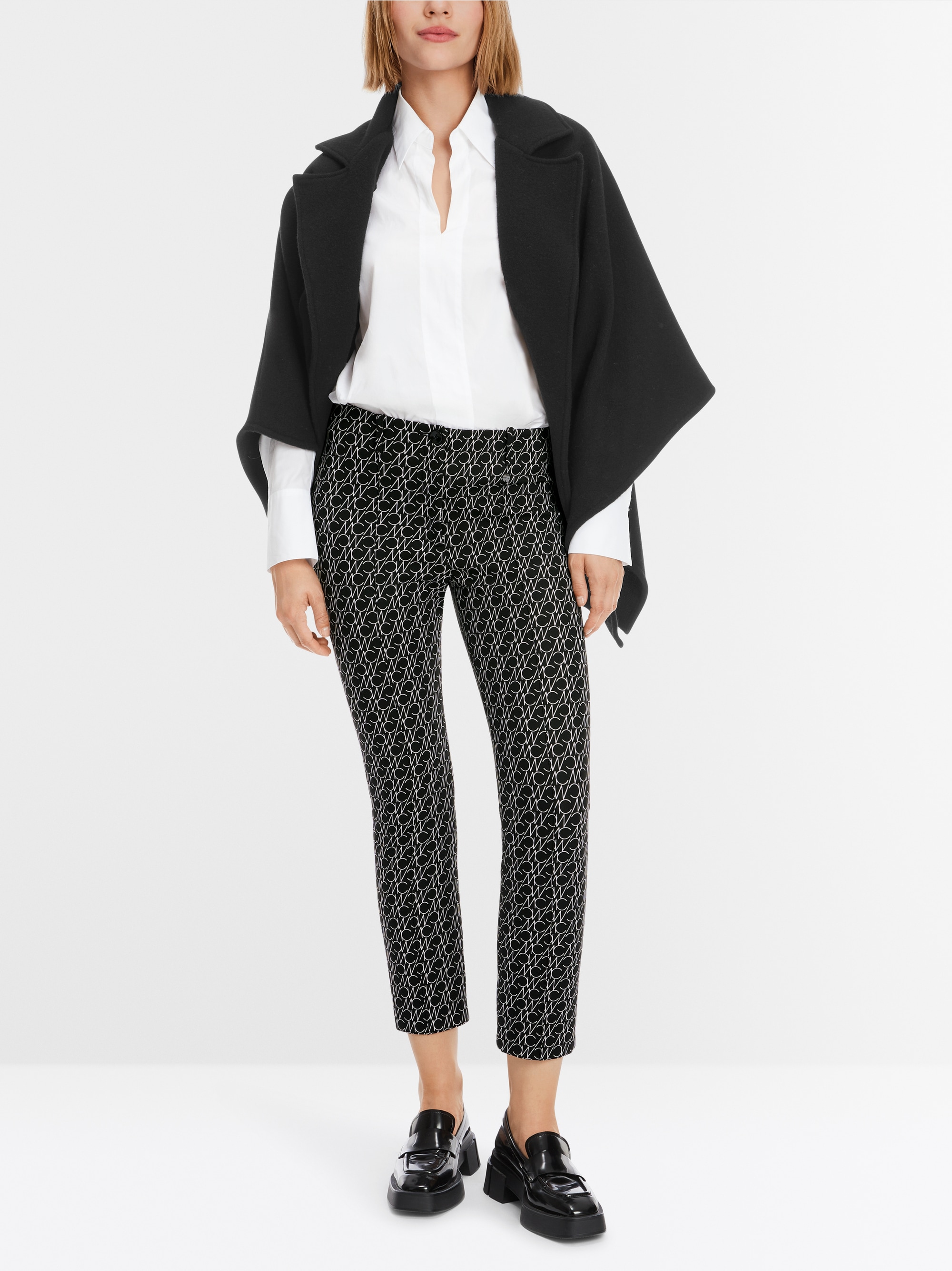 Modell SYDNEY Hose aus Technostretch