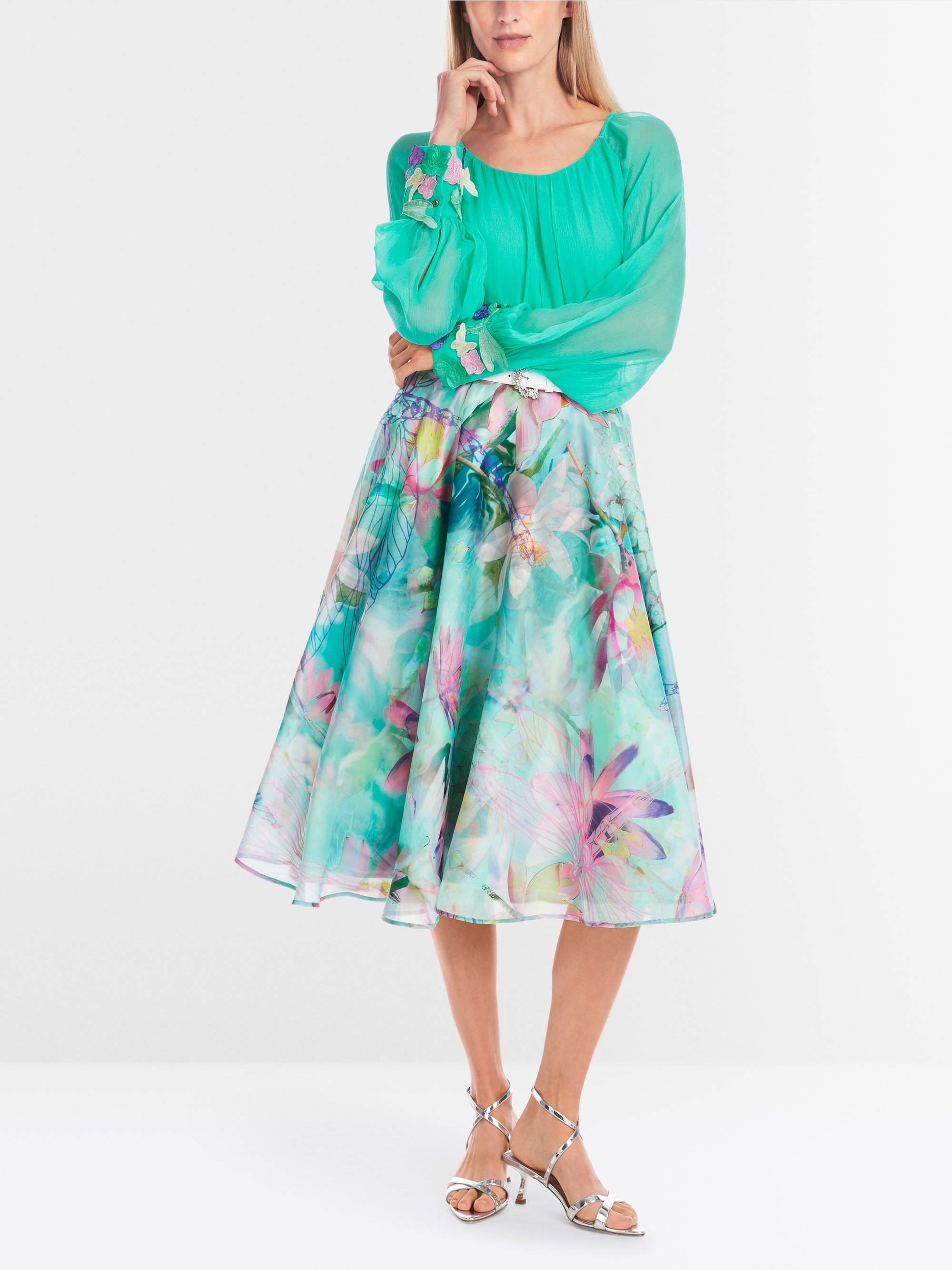 Overhemdblouse van fijne viscosecrêpe