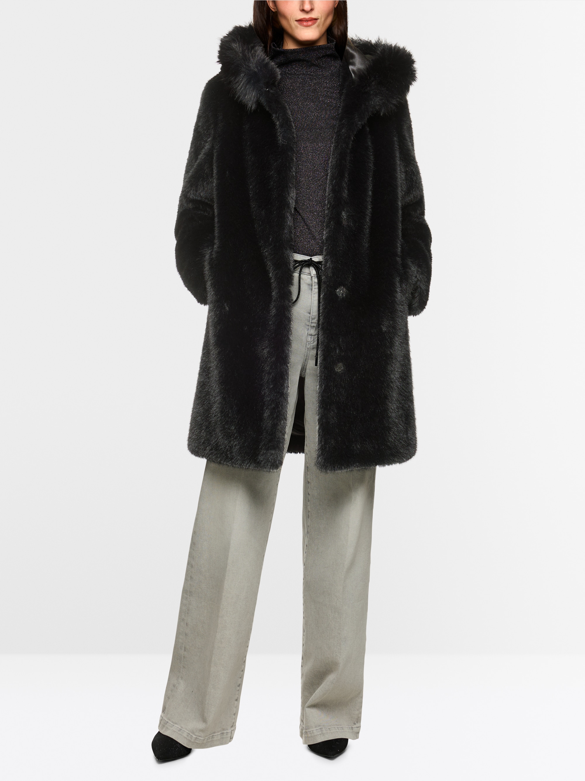 Mantel aus Fake Fur mit Kapuze