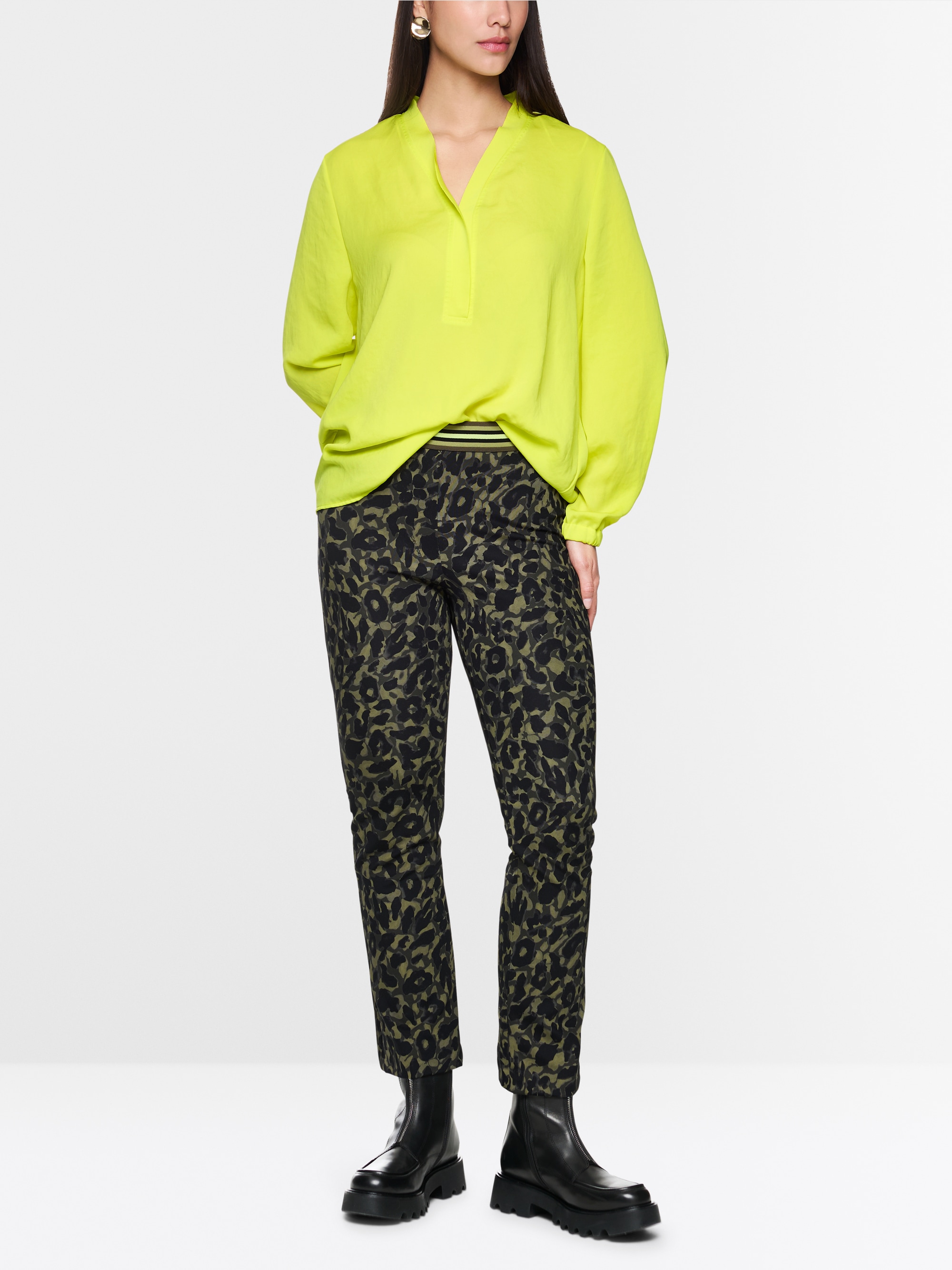 Blouse col en V "Rethink Together"
