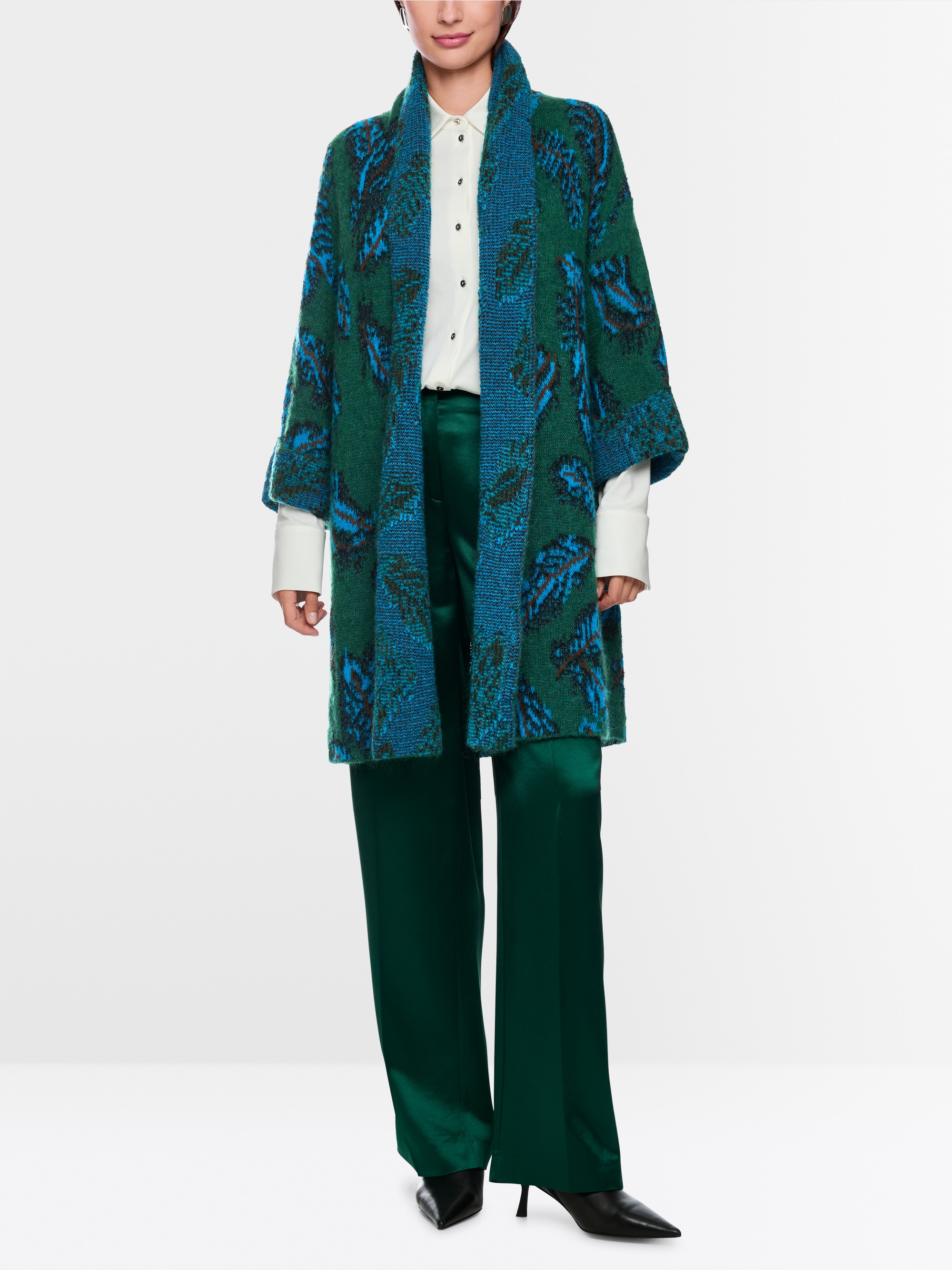 Knitted in Germany jacquard cape coat
