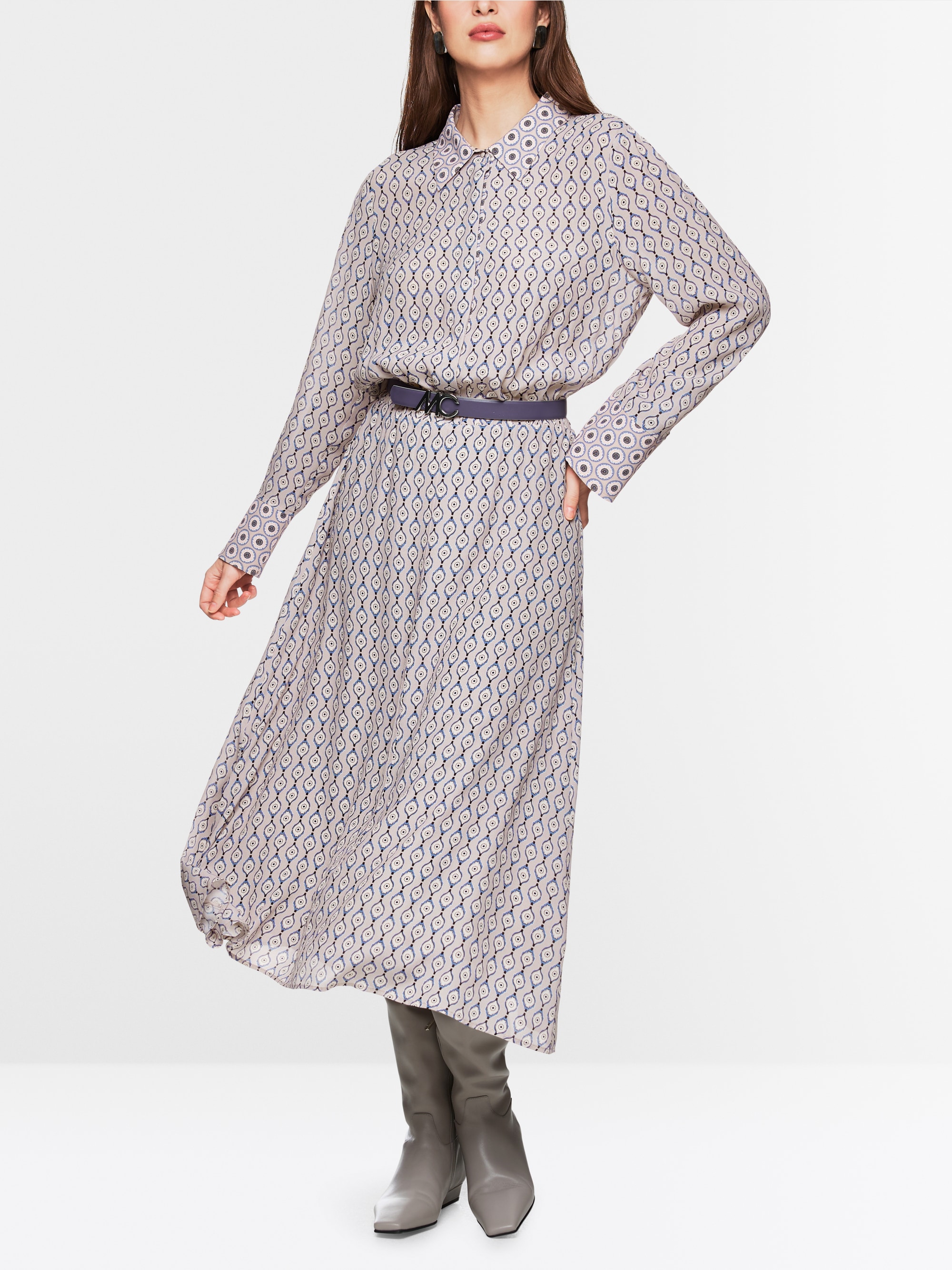 Langes Blusenkleid
