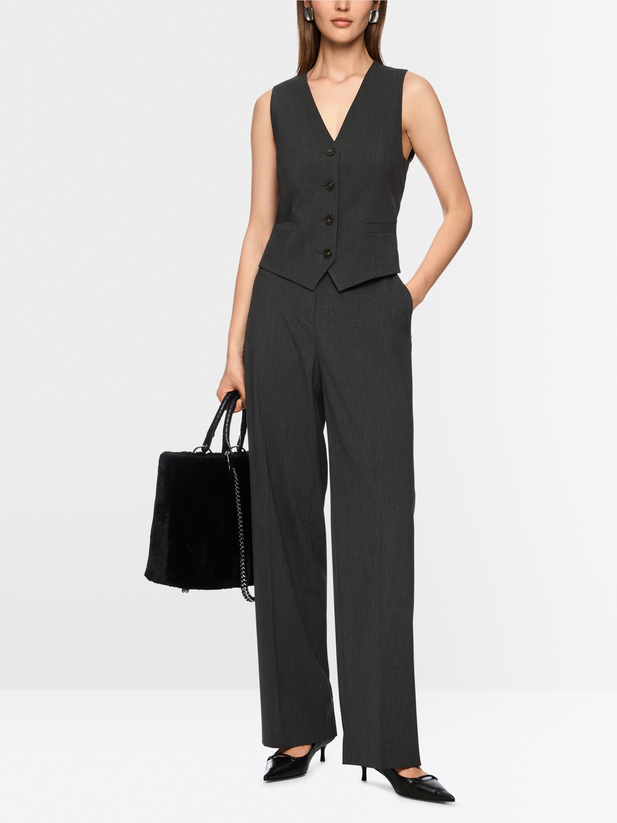 Getailleerd vest met smalle riem