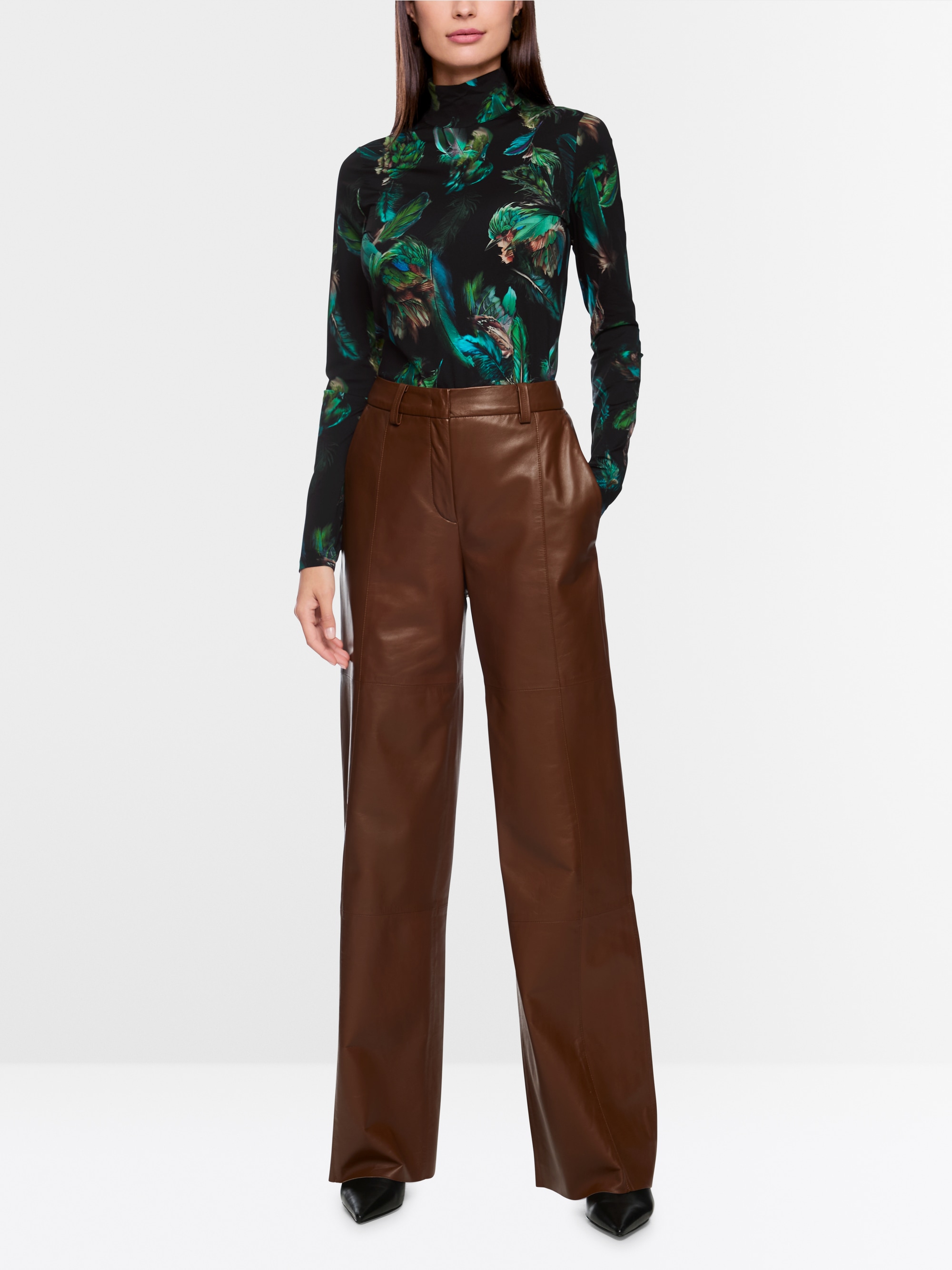 Stretch-Shirt mit Federn-Print
