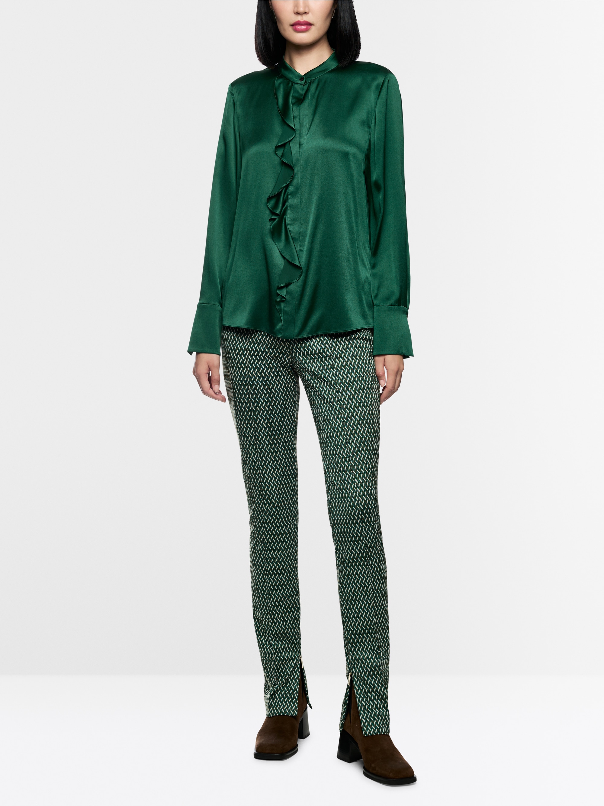 Seidenbluse mit Volant