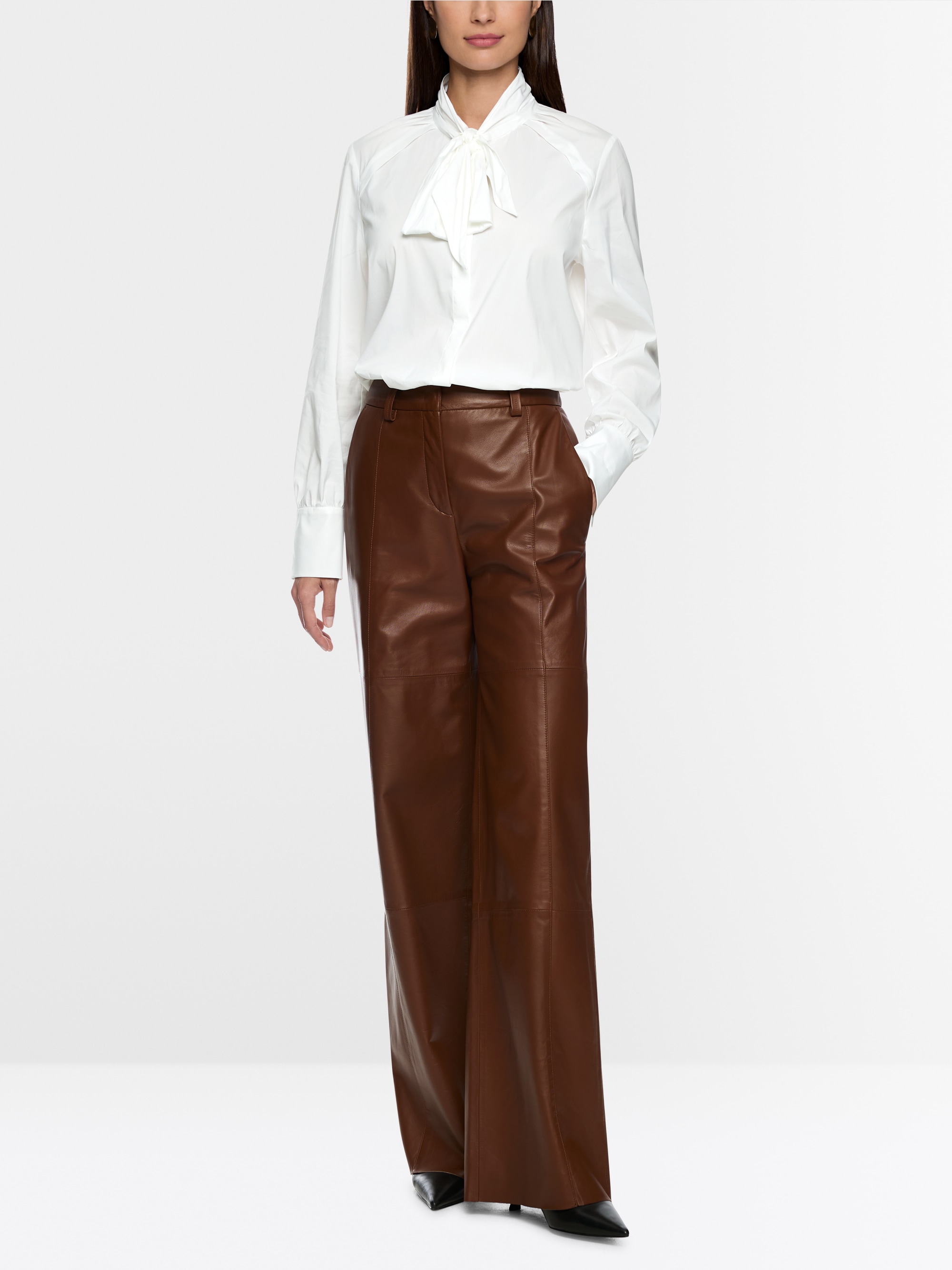 Blouse à col lavallière en coton stretch