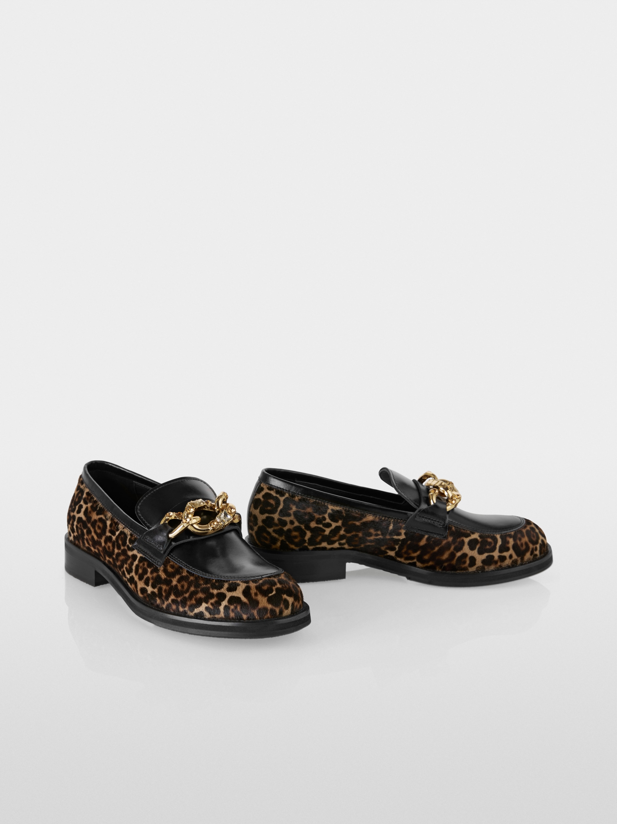 Mocassins léopard avec détail métallique scintillant