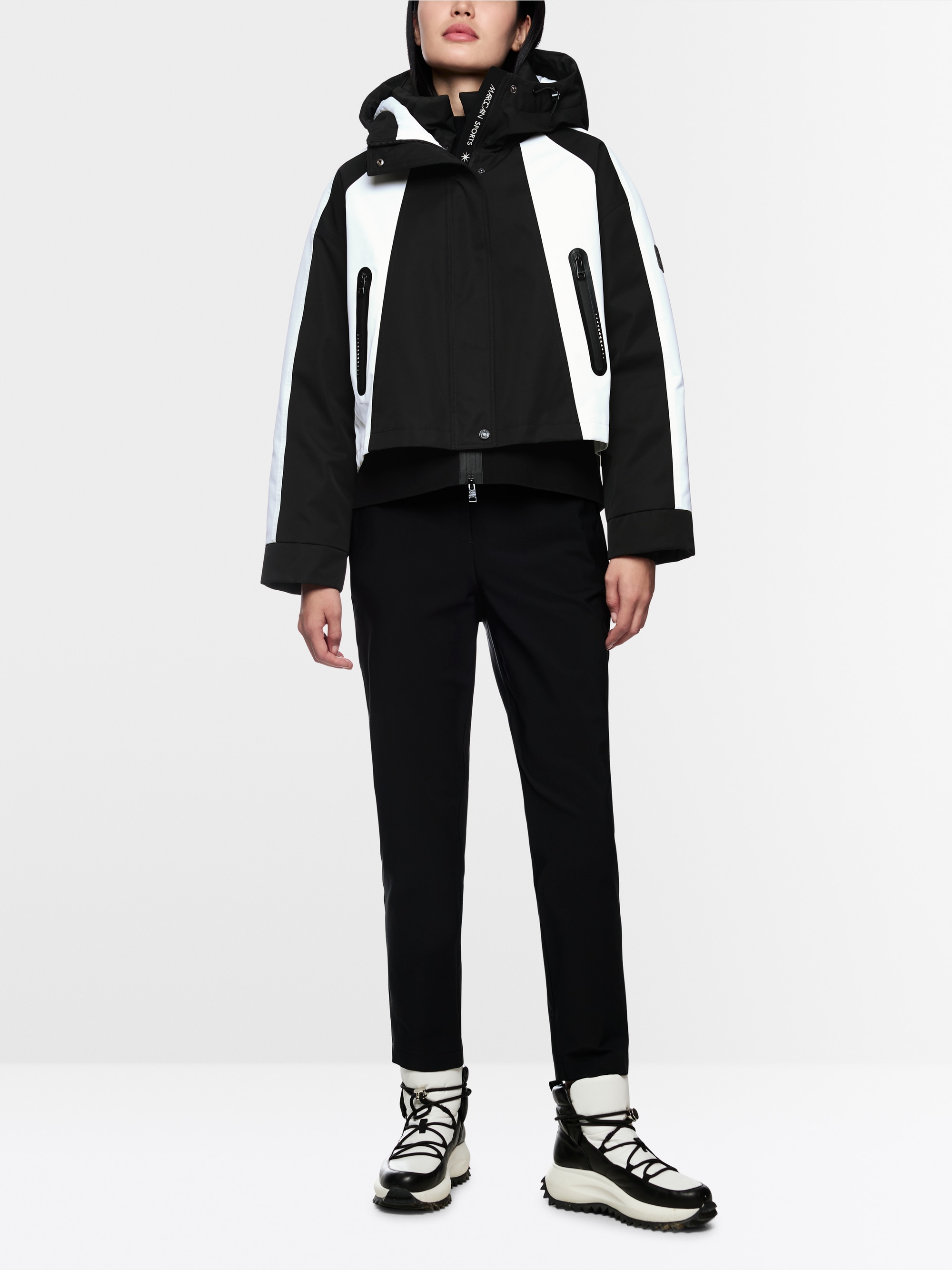Outdoor jacket in a layered look
