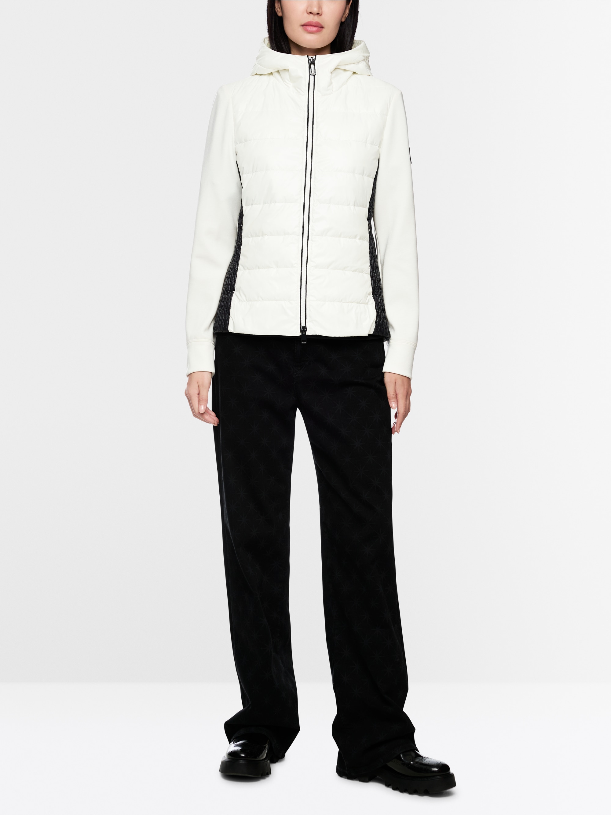 Jacke mit Fake-Daune und Kapuze