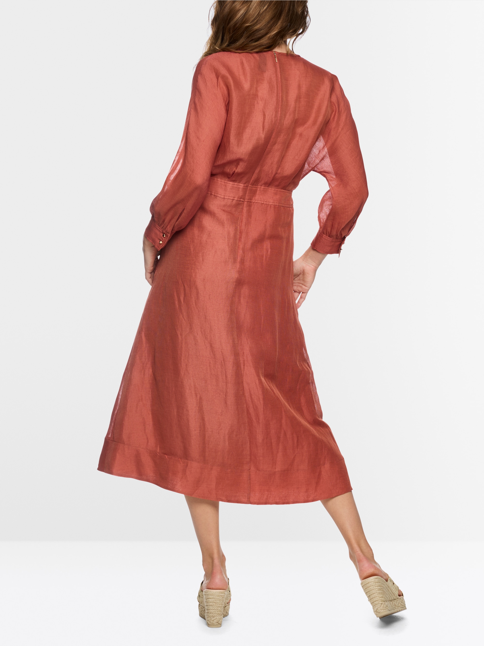 Maxi dress in linen and silk