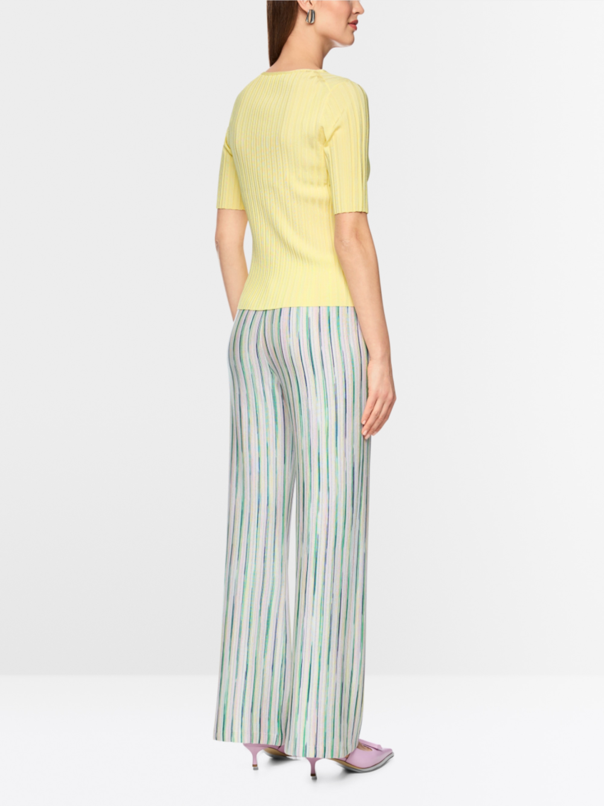 Fine knit ribbed jumper