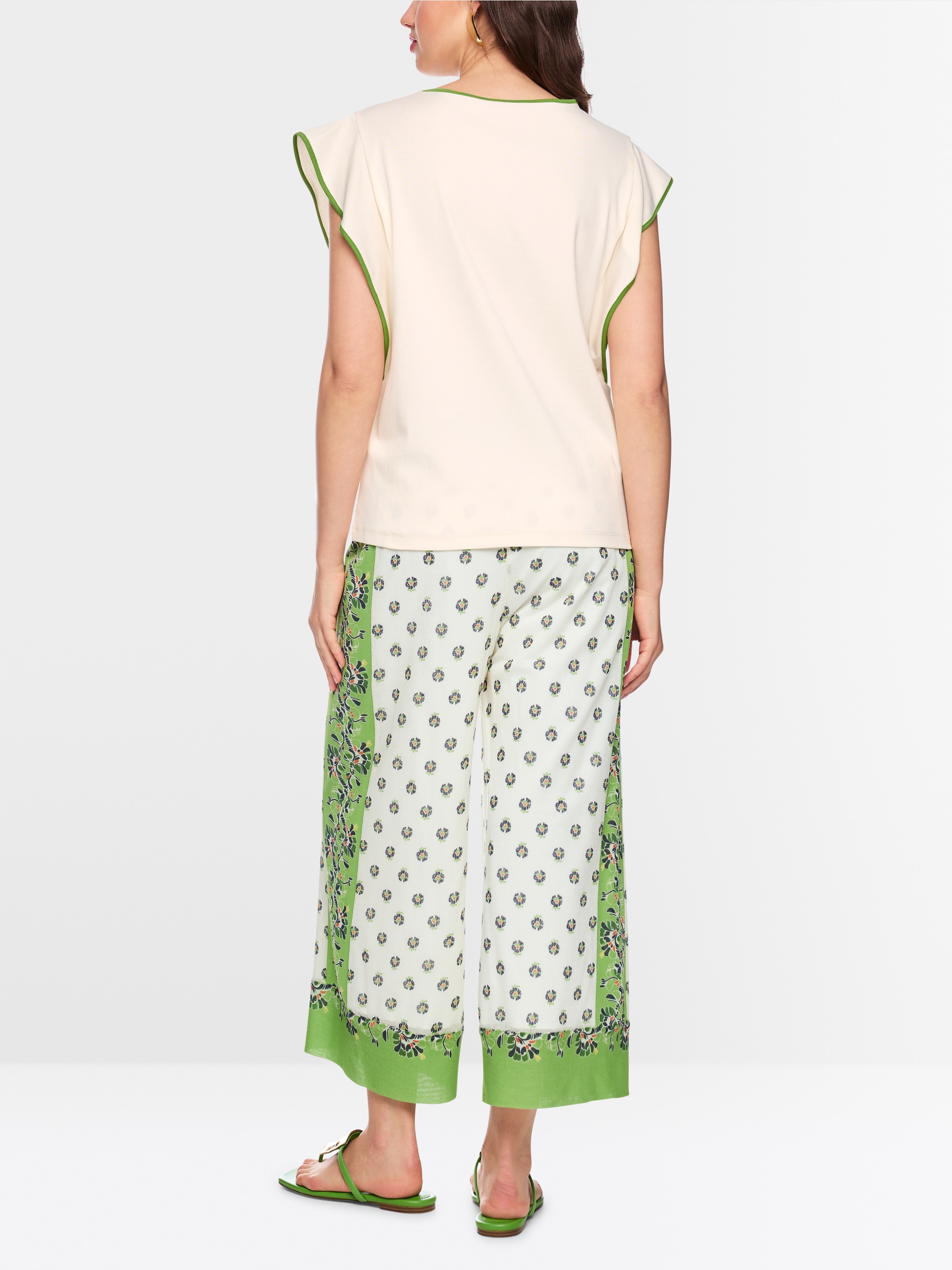 Feminine cotton stretch shirt