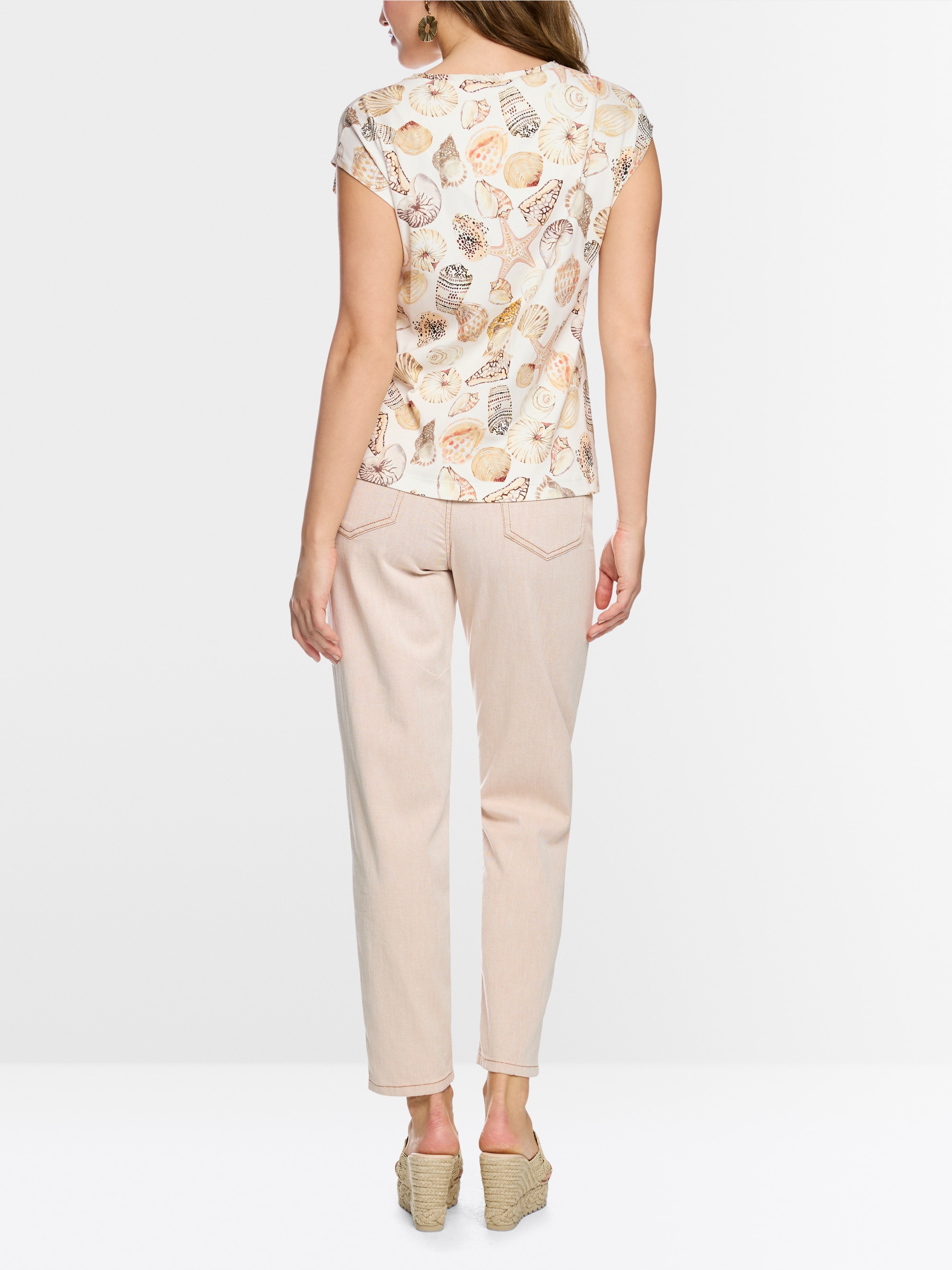 Shirt with shell print