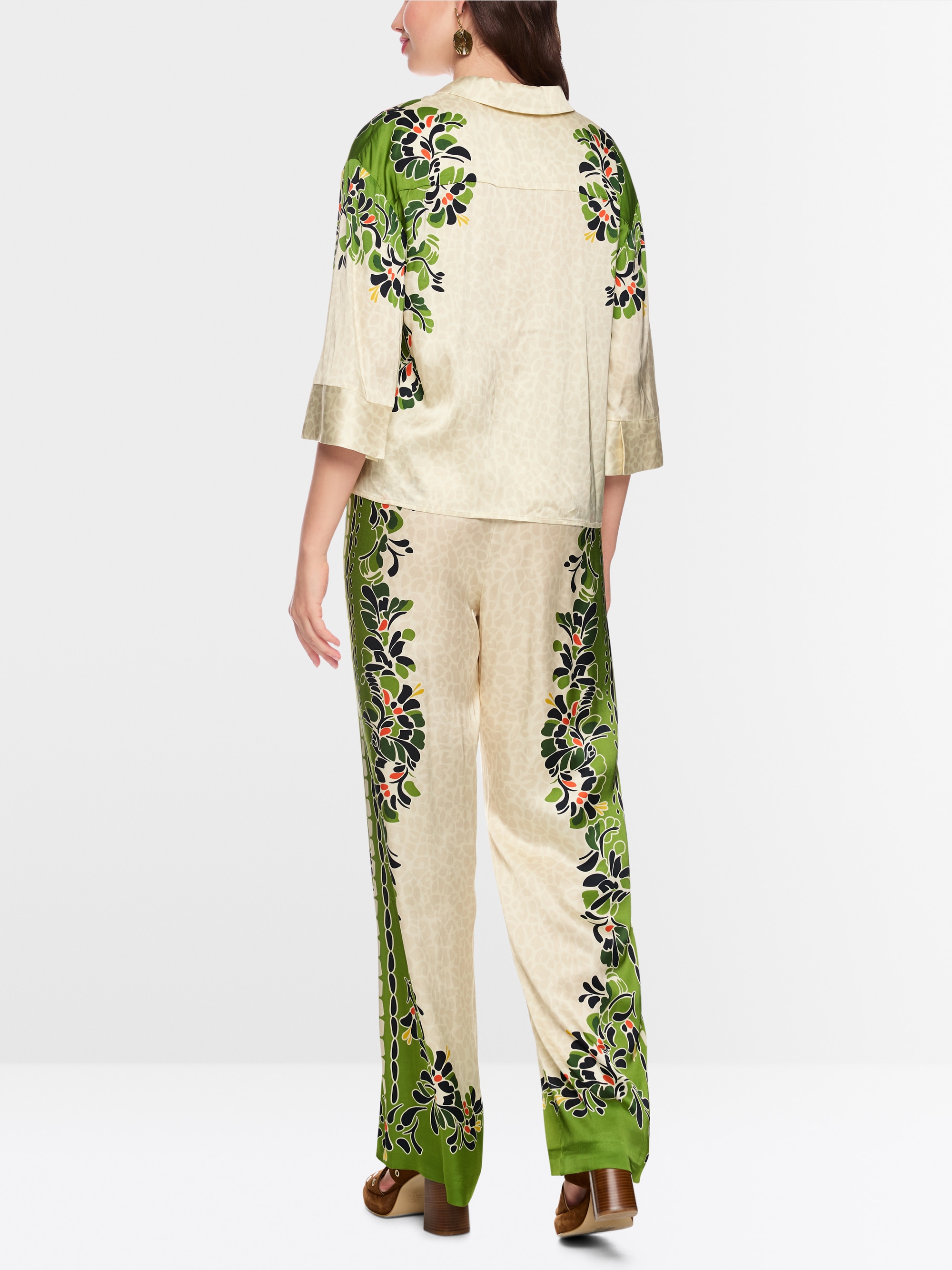 Blouse with leopard hibiscus print