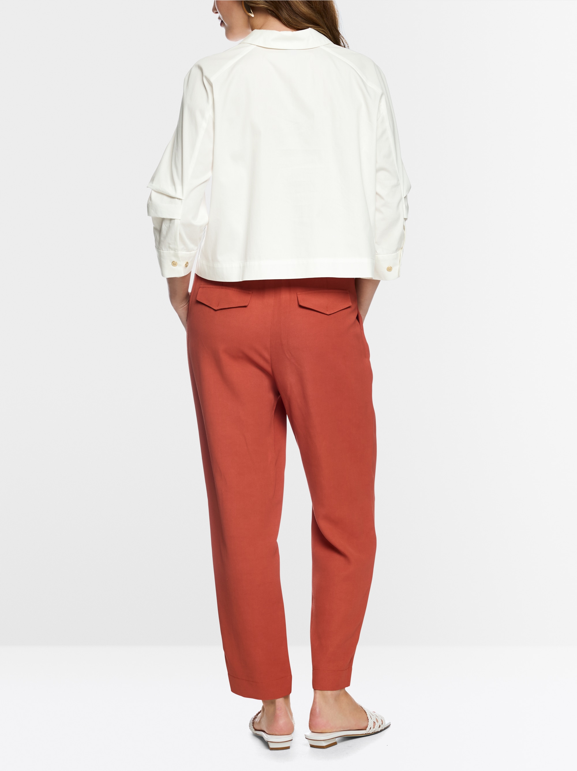 Casual cropped blouse