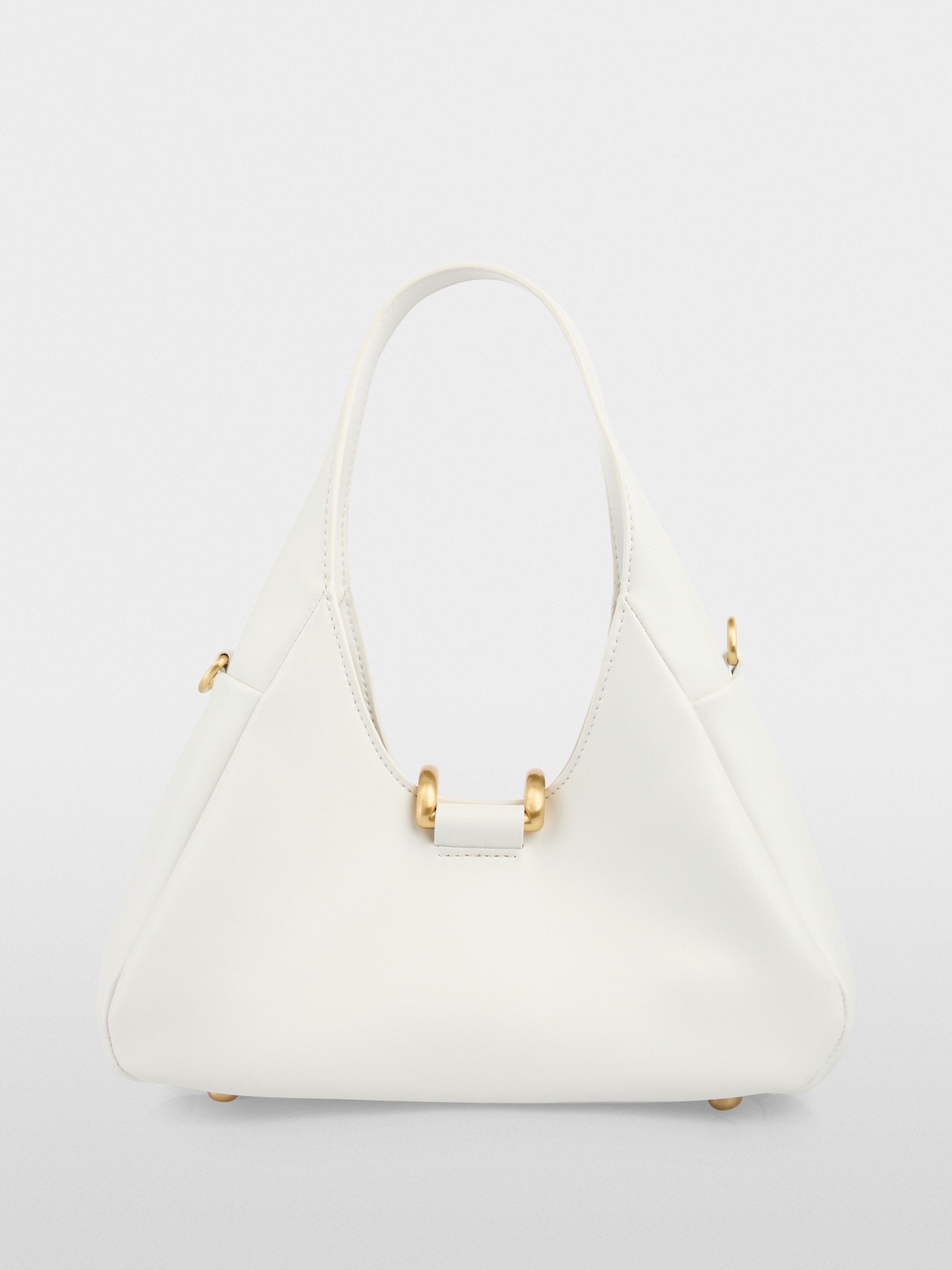 Hobo bag with metal fittings