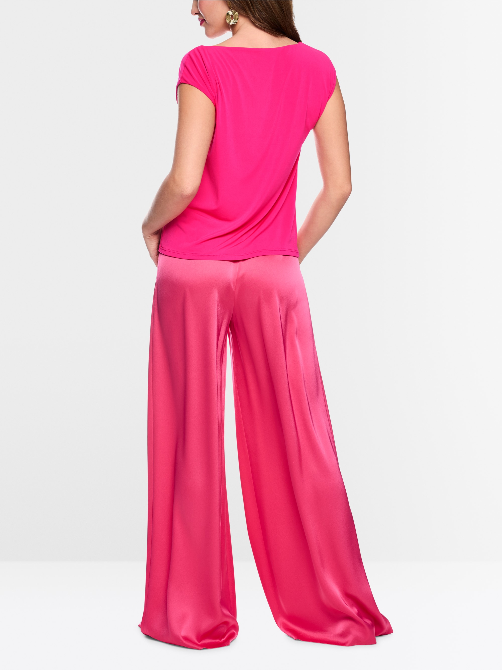 Top stretch avec découpe