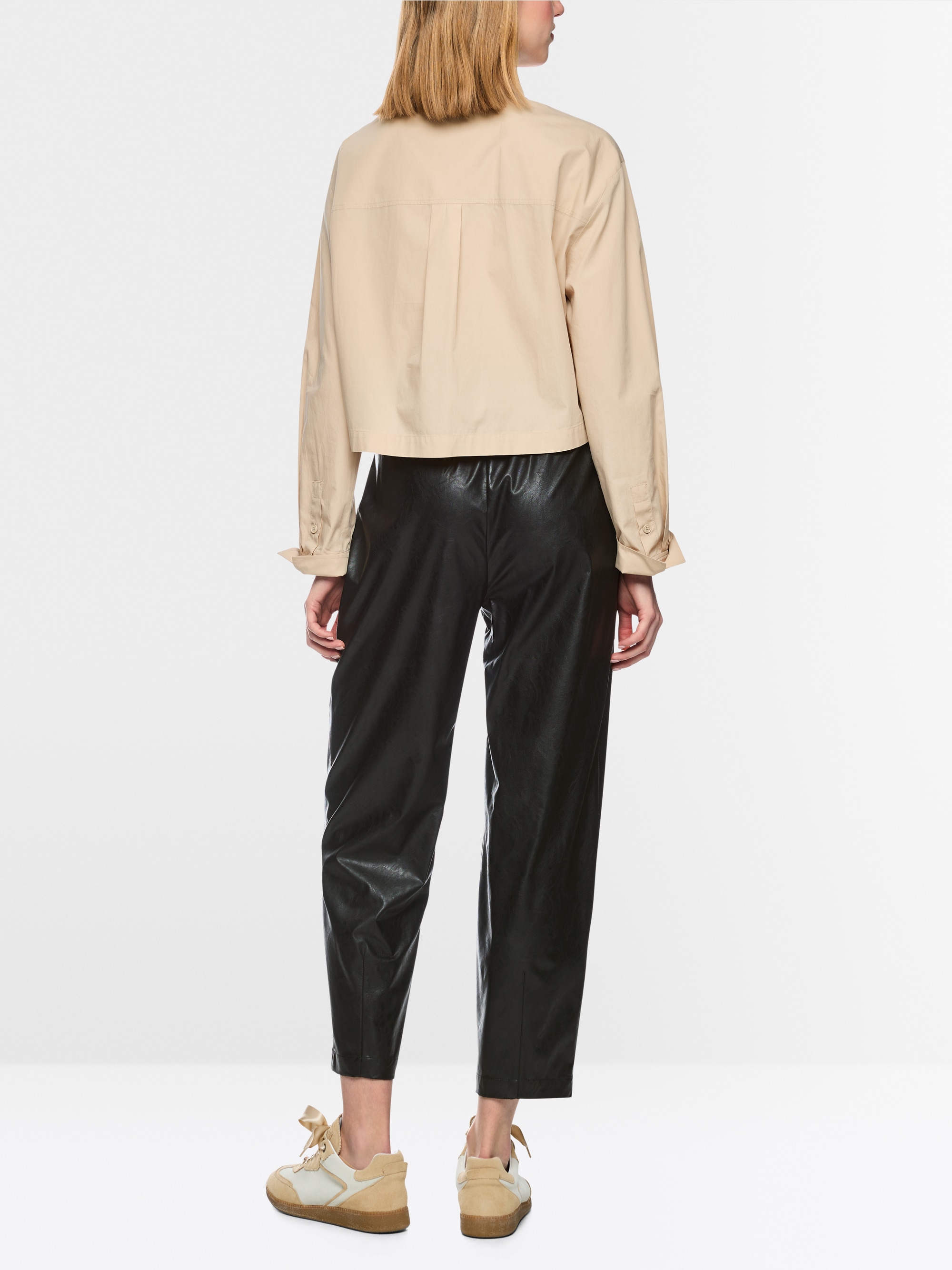 RANCHI pants with a high waist