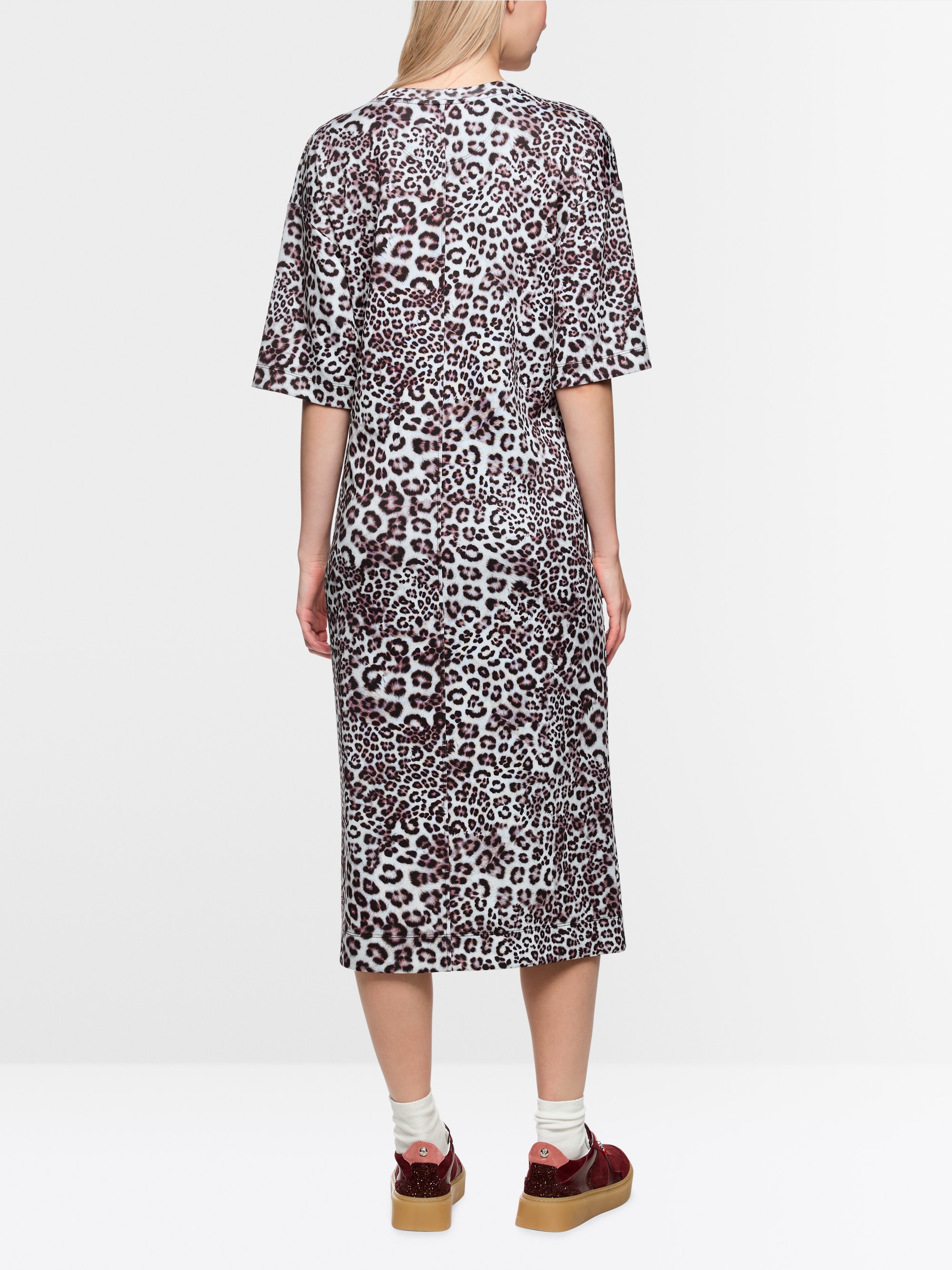 Dress with leopard print