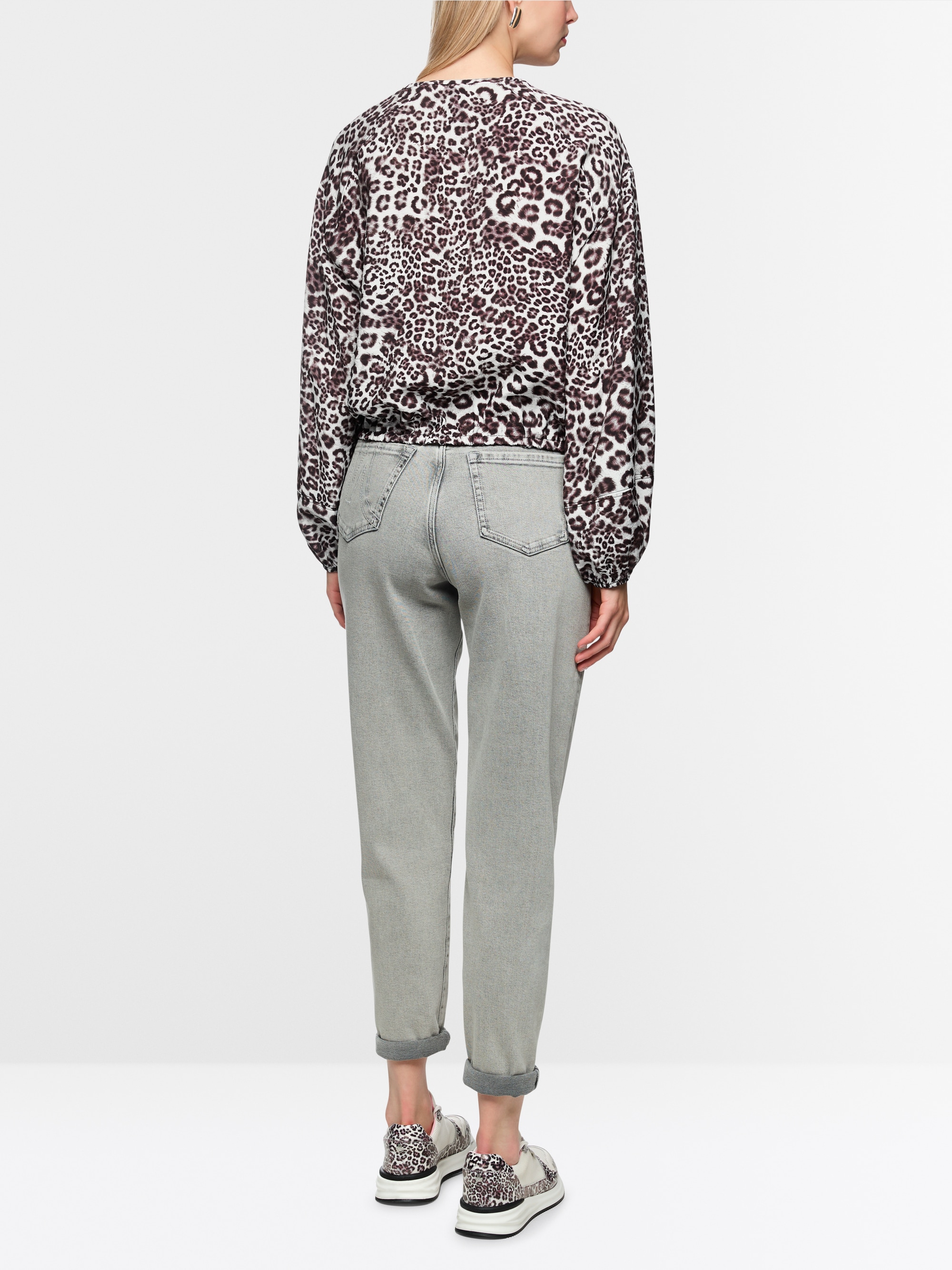 Blouse with leopard print