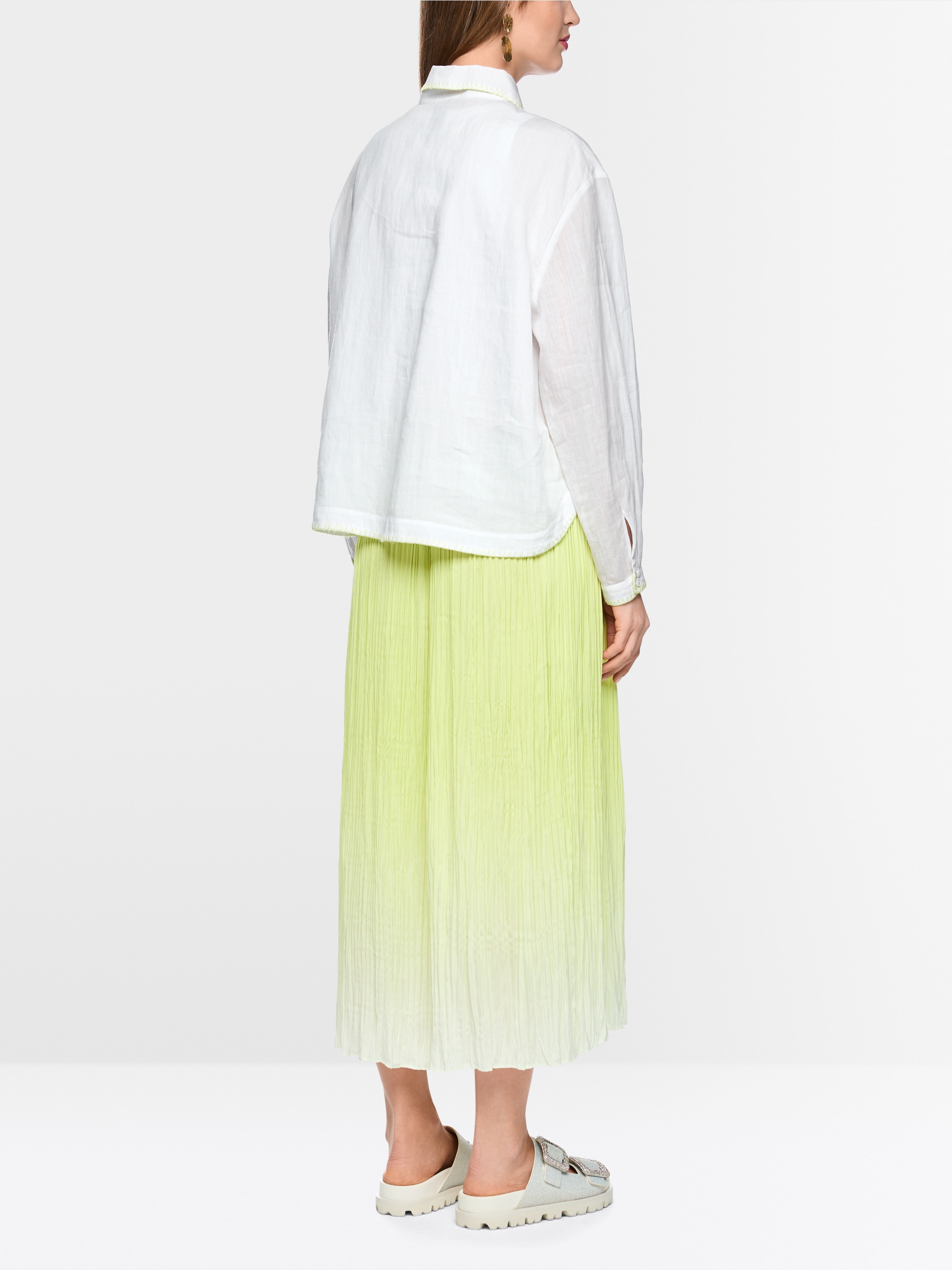 Polo collar ramie blouse with stitching