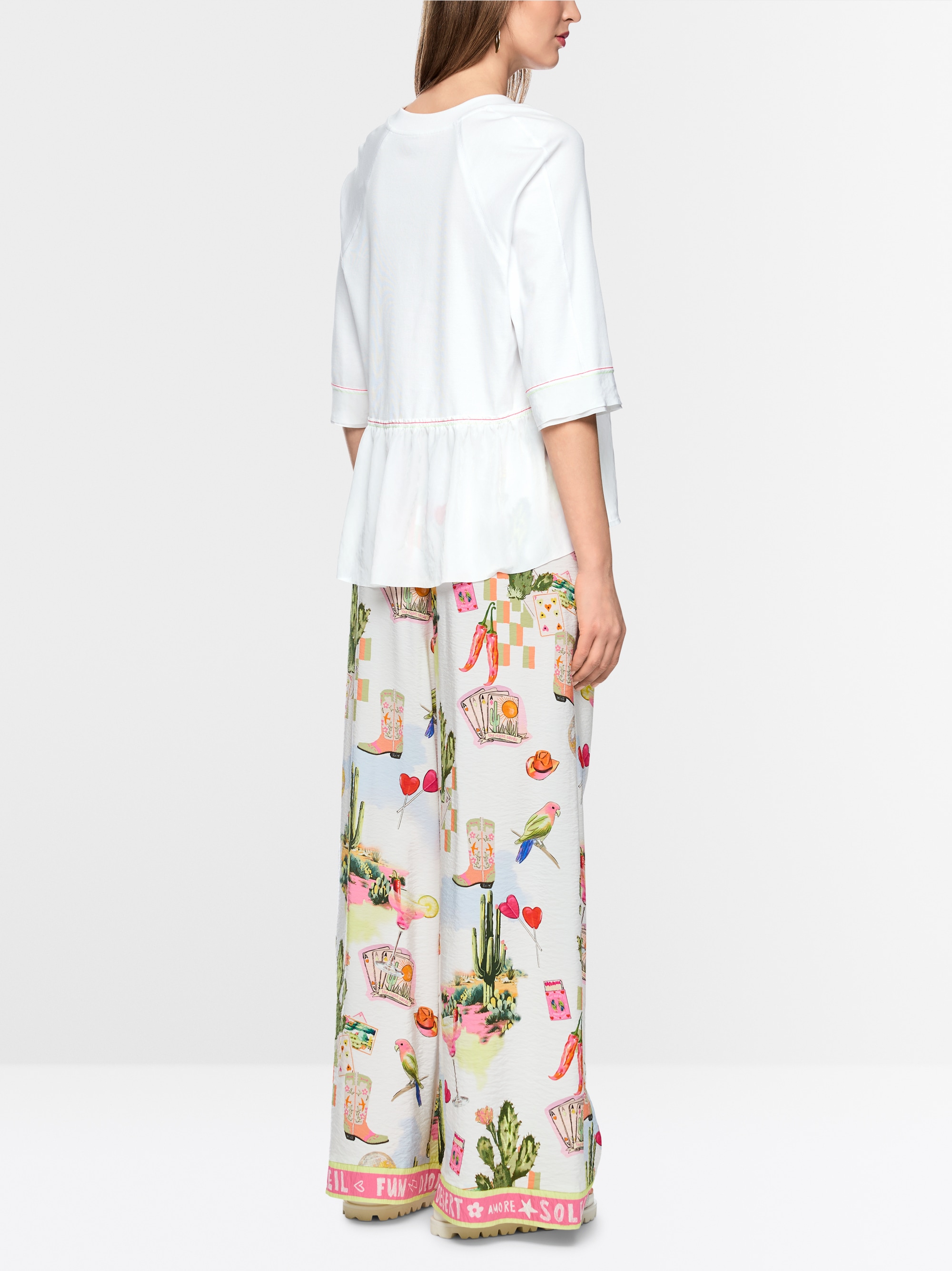 Blouse shirt with 3/4 raglan sleeves