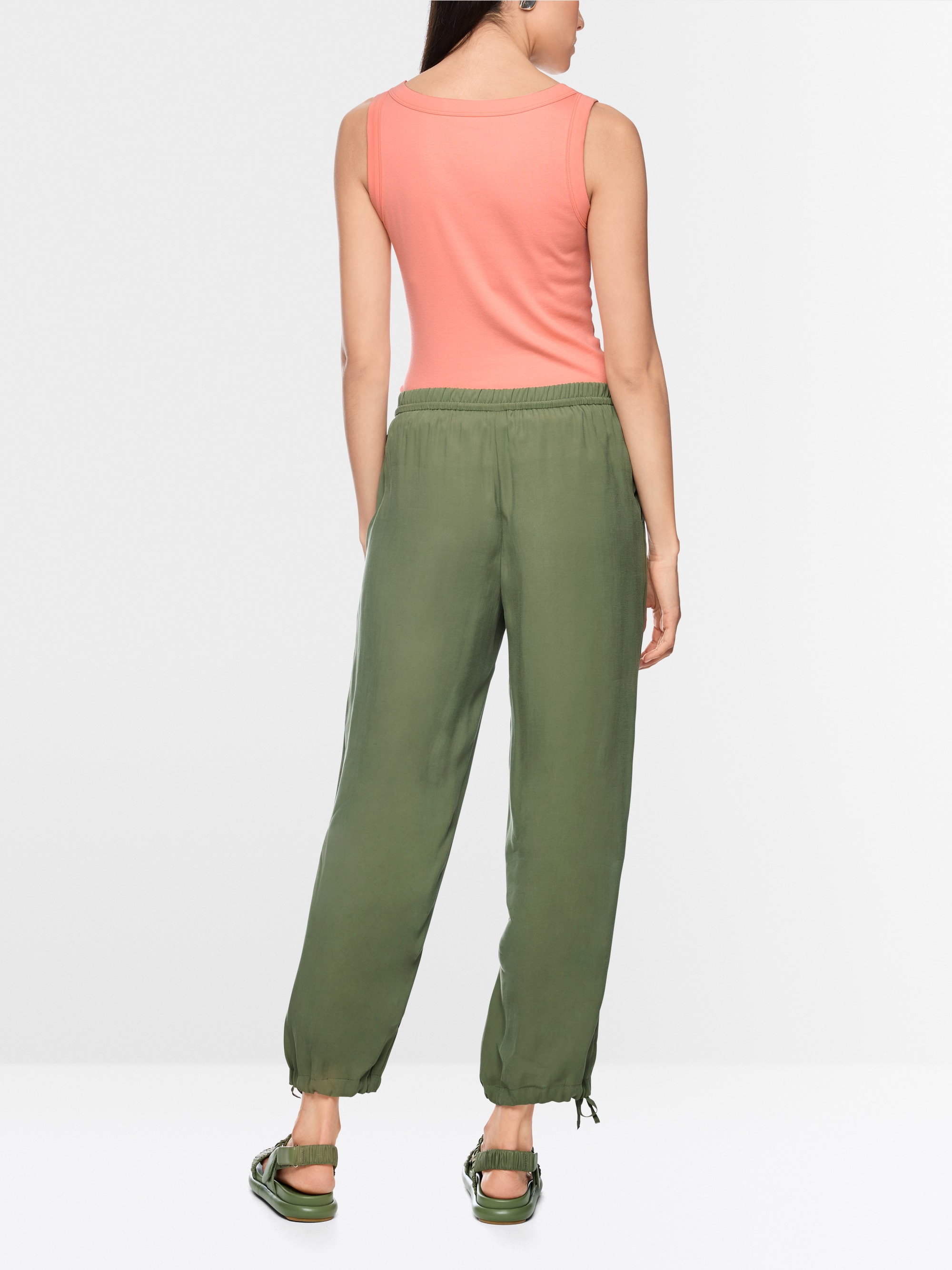 Basic top made from stretch cotton