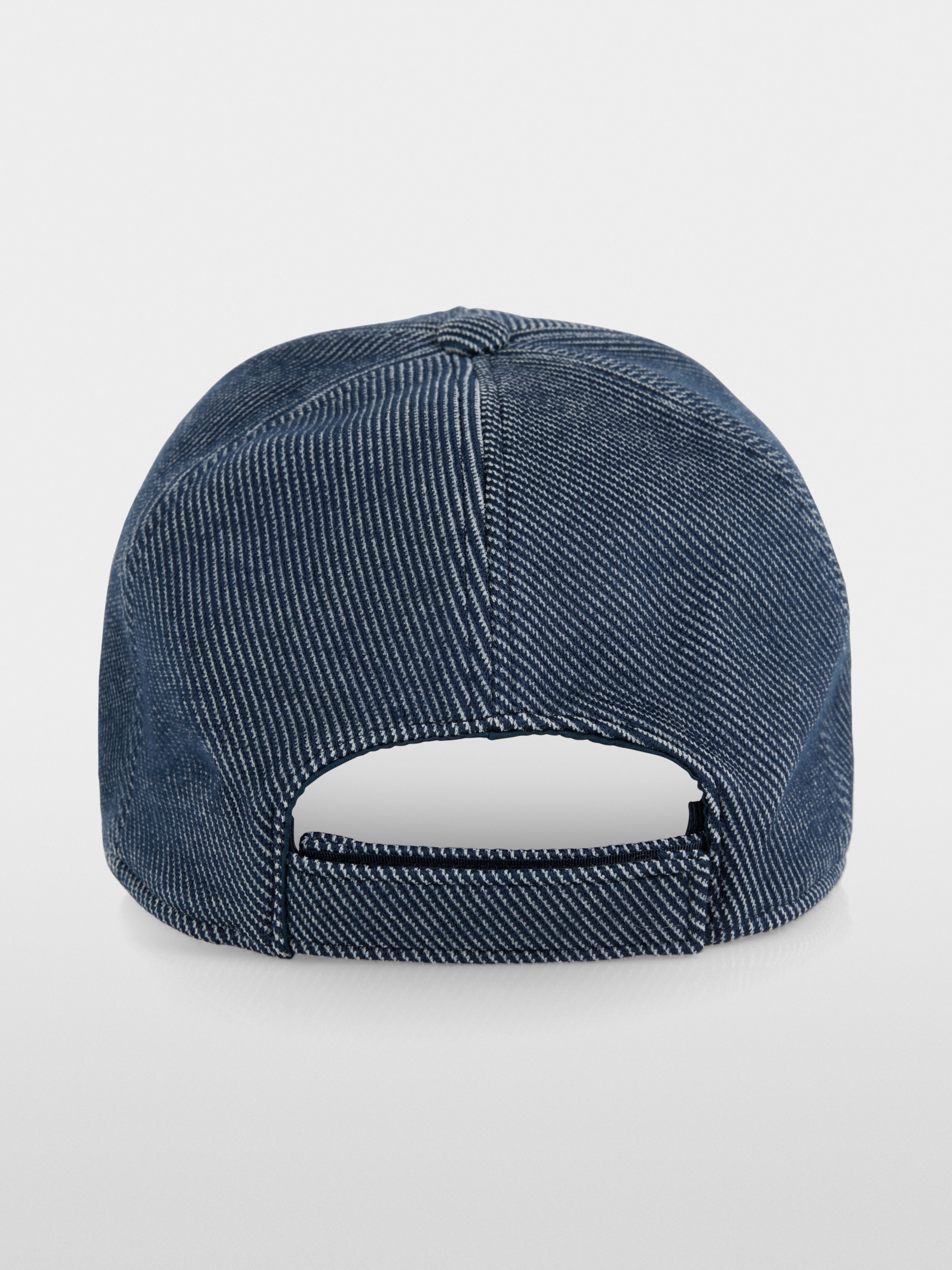 Cap made from stretch viscose