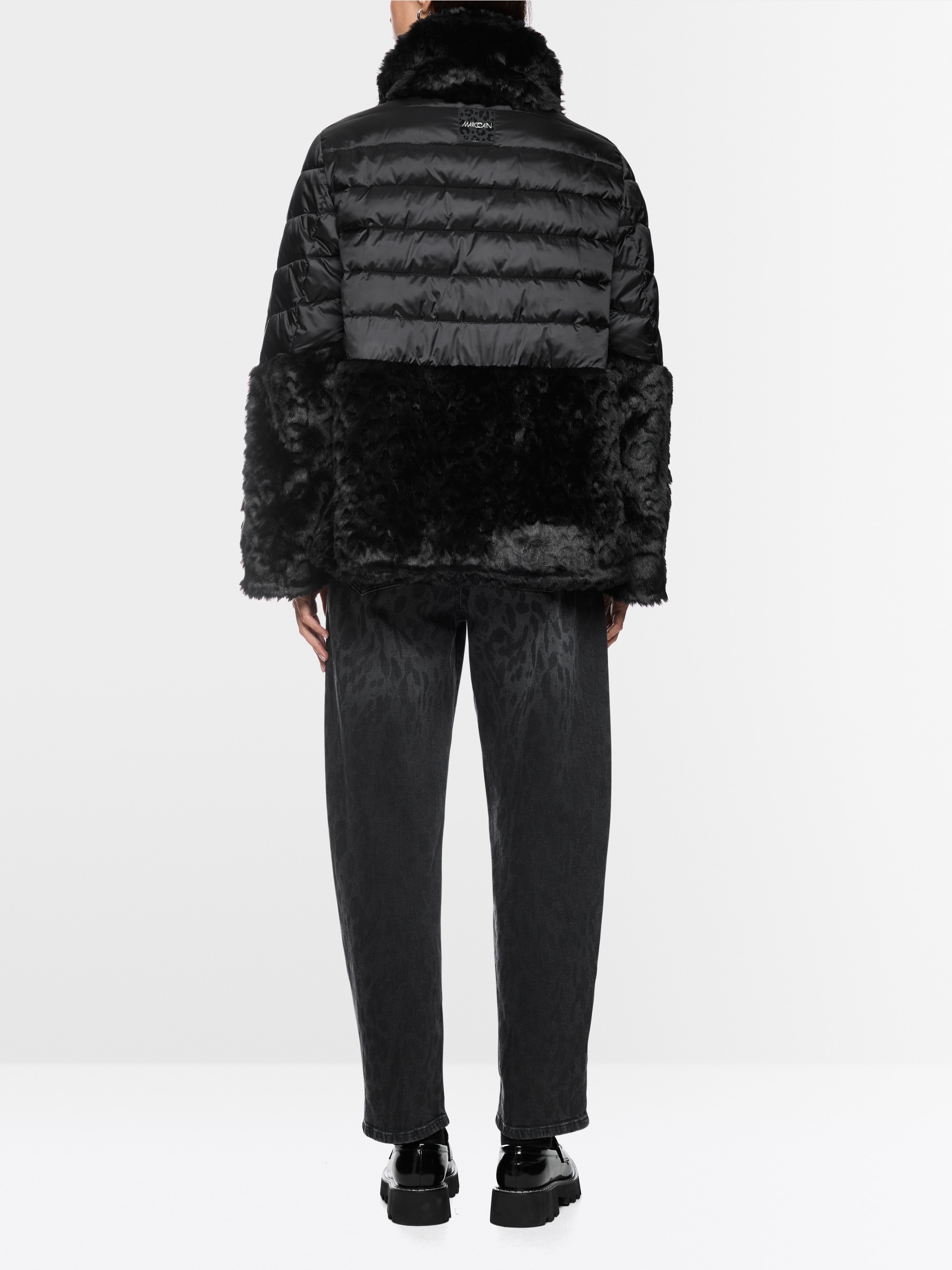 Quilted jacket with faux fur