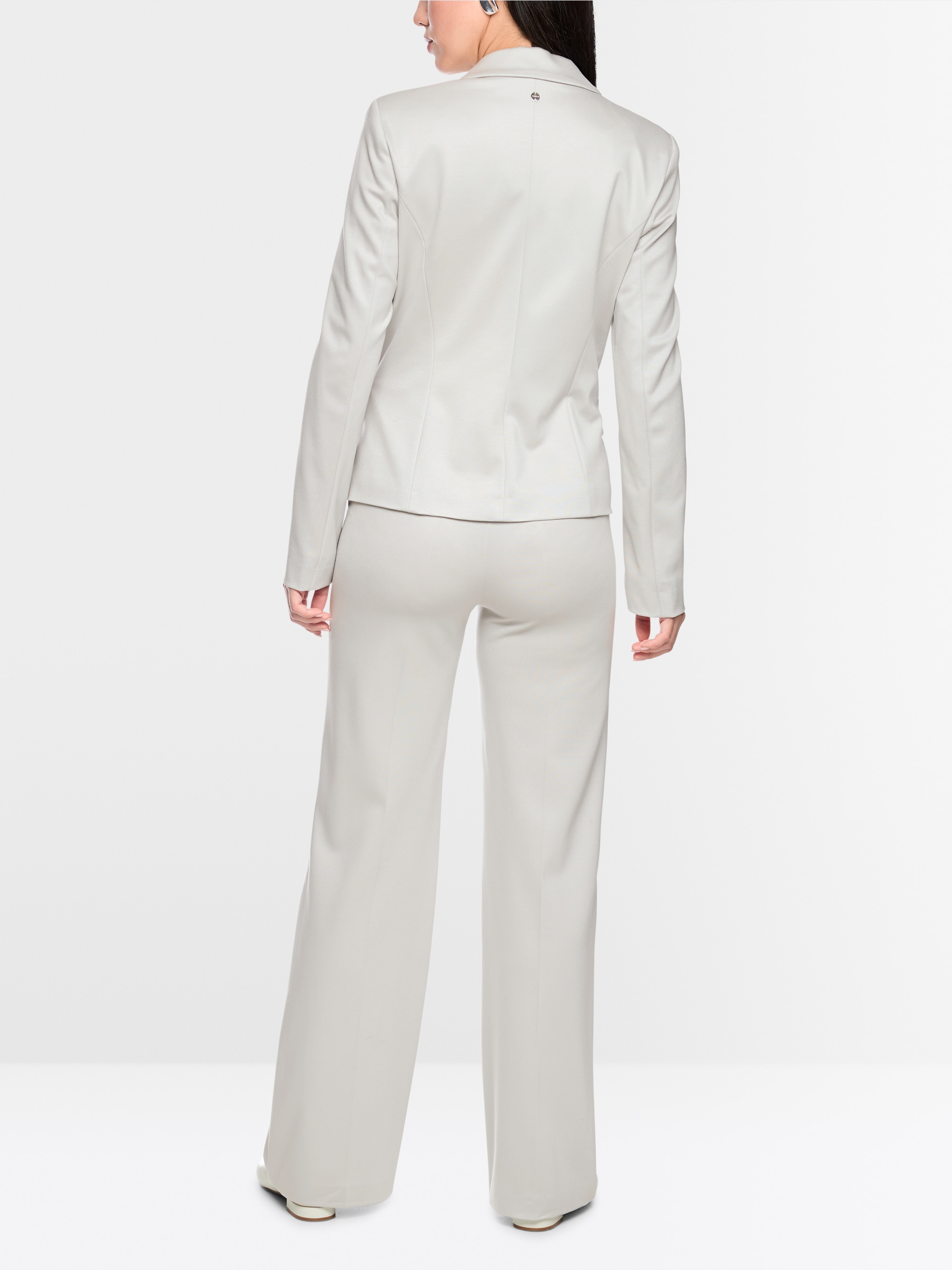 Fitted stretch blazer with lapels
