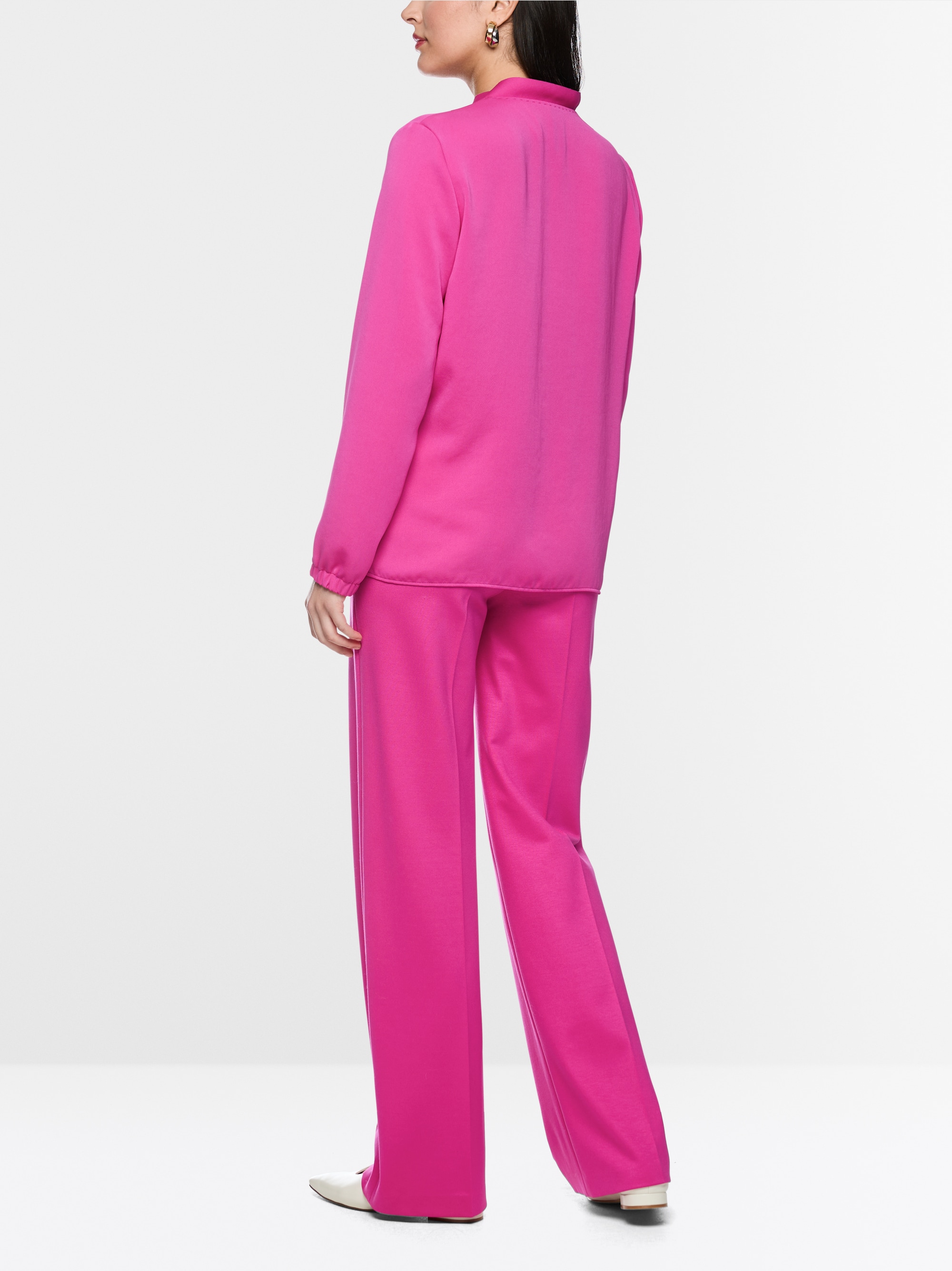 Loose-fitting blouse with V-neck